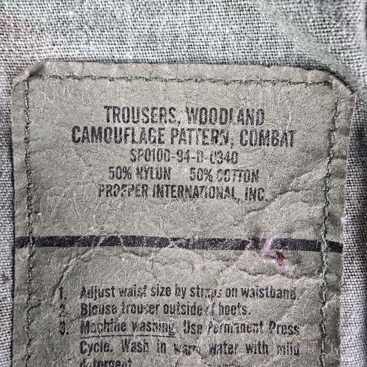 Vintage 1994 U.S. Military Woodland Camouflage Pattern Combat Trousers (30x30)