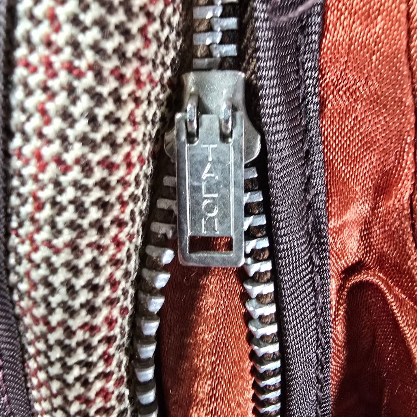 Vintage 1940s Zippitt Original by Betty Jean Houndstooth Trench Coat (M/L) *Fair