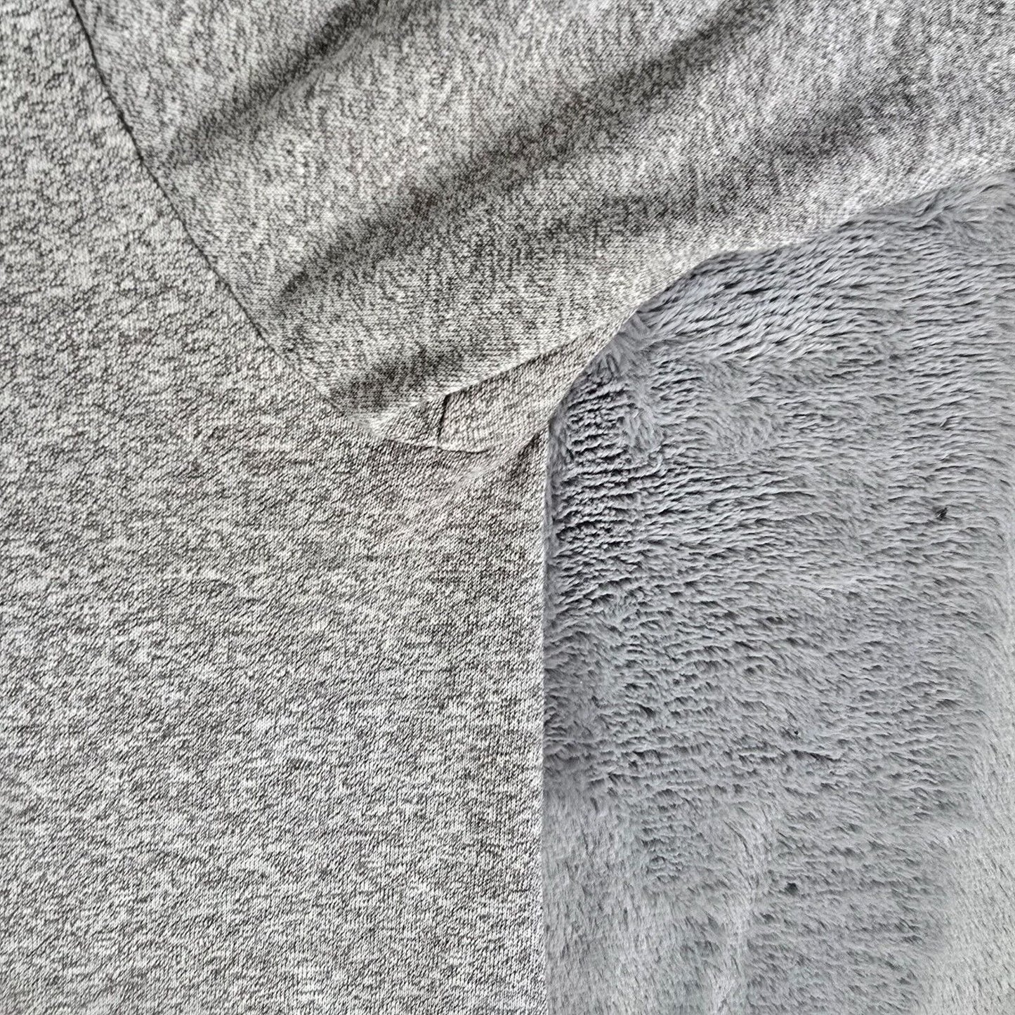 Distressed Vintage 1992 U.S. Army Physical Fitness Uniform Gray T-Shirt (L)