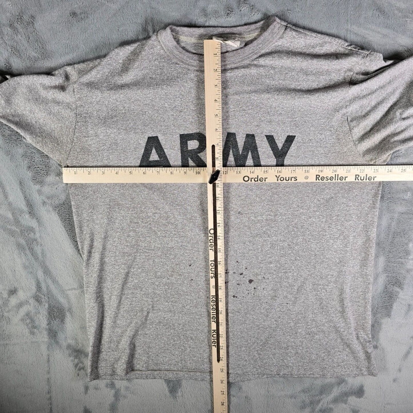 Distressed Vintage 1992 U.S. Army Physical Fitness Uniform Gray T-Shirt (L)