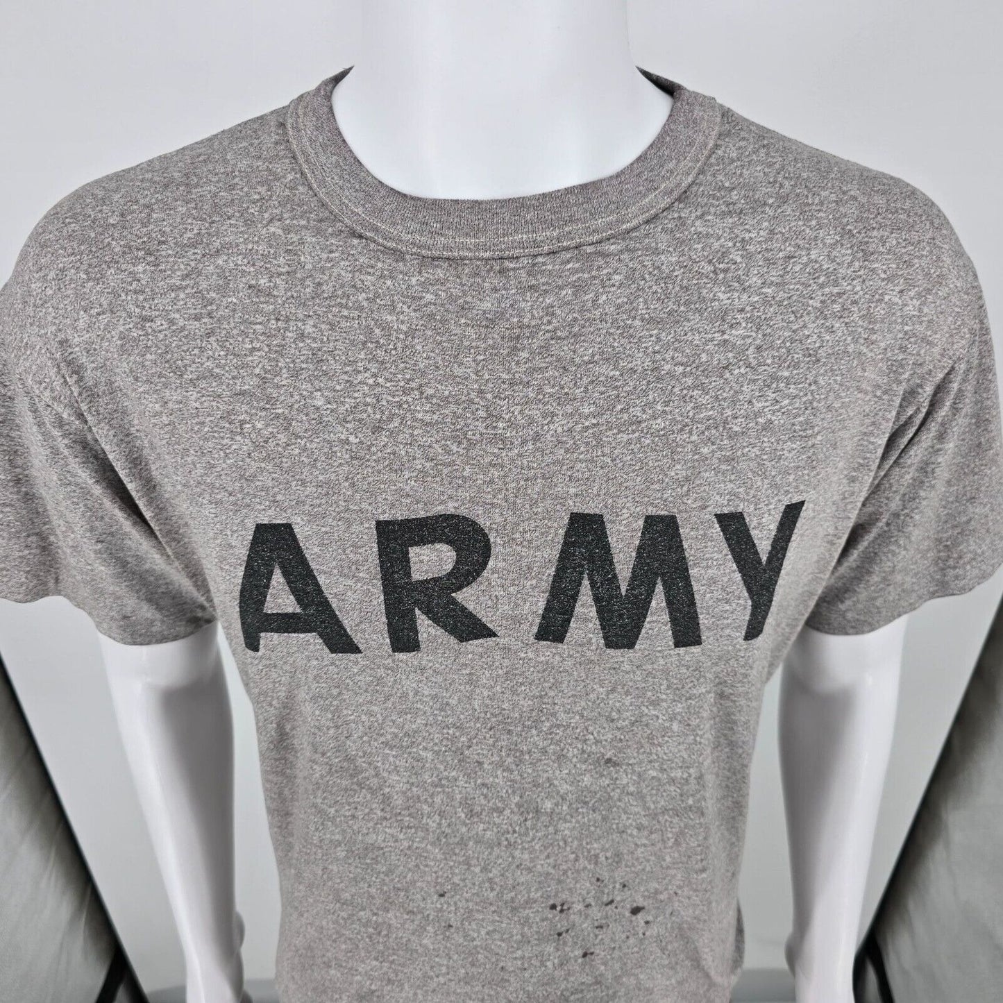 Distressed Vintage 1992 U.S. Army Physical Fitness Uniform Gray T-Shirt (L)