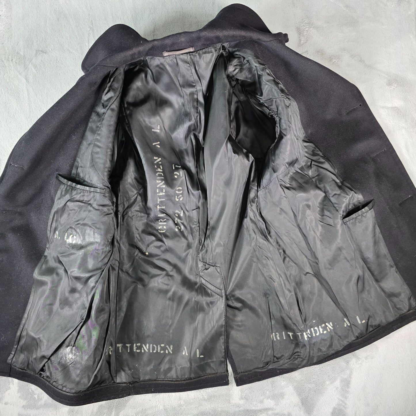 Vintage 1950s U.S. Navy Midnight Blue Double-Breasted Wool Peacoat (M)