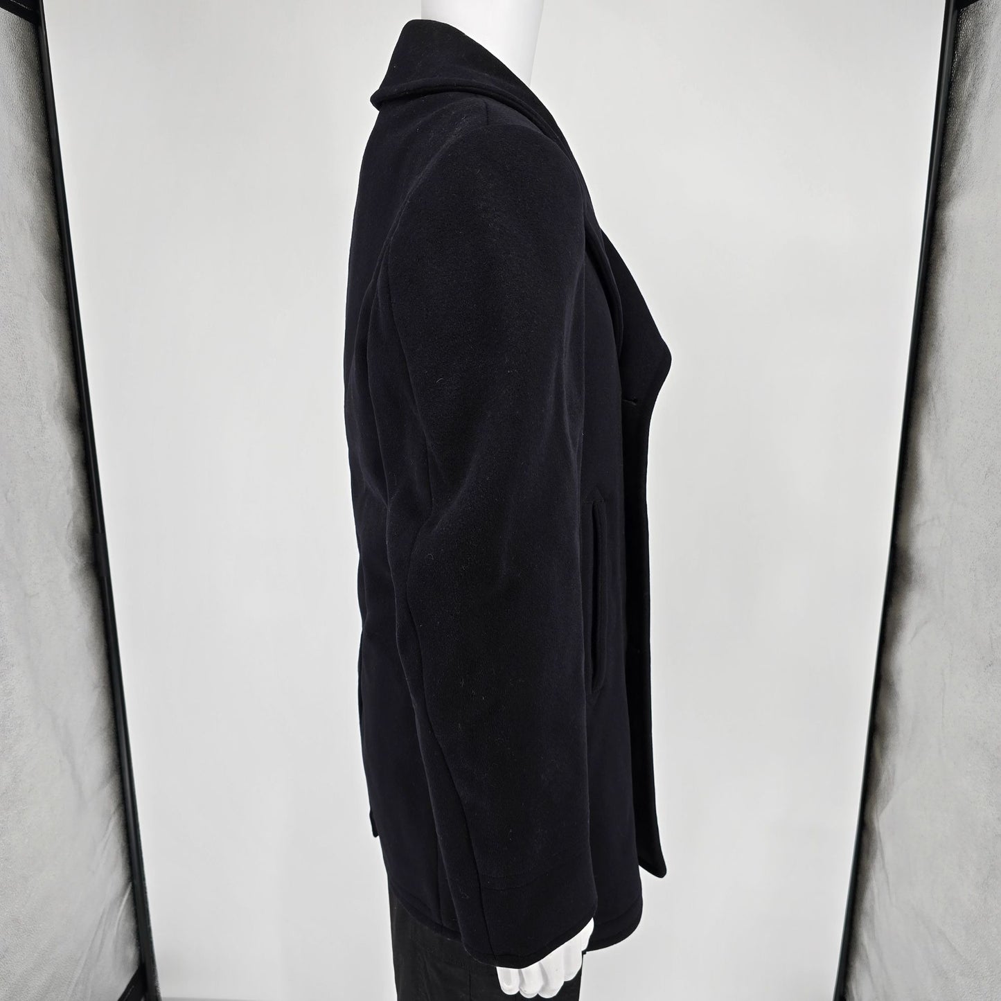 Vintage 1950s U.S. Navy Midnight Blue Double-Breasted Wool Peacoat (M)