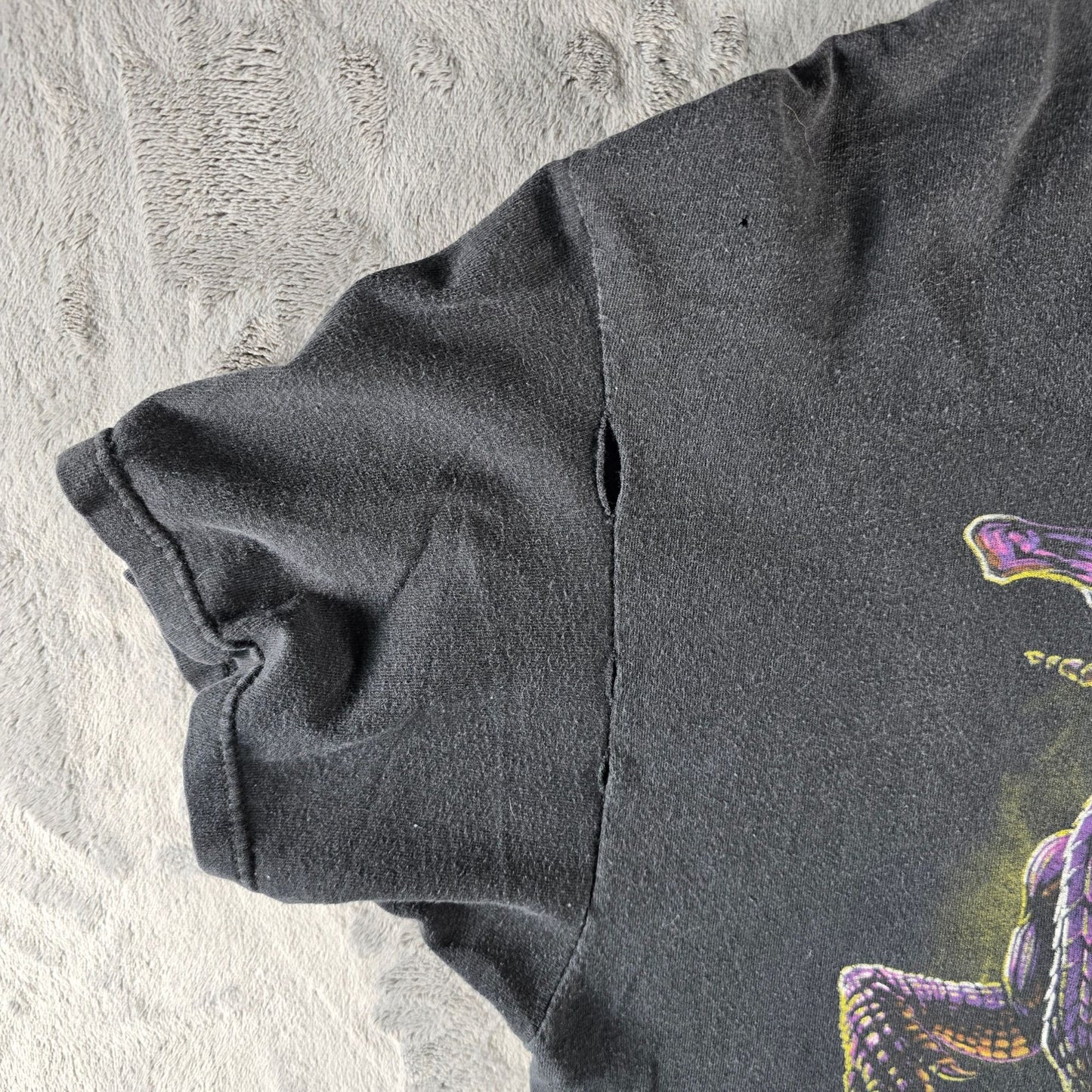 Distressed 2000s Black Kanye West Dragon Mask Purple Dragon T-Shirt (XXL)