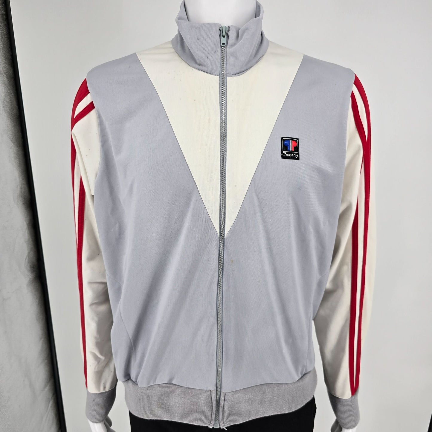 Distressed Vintage 1980s Pinnacle Grey/White/Red Zip Up Tricot Track Jacket (XL)