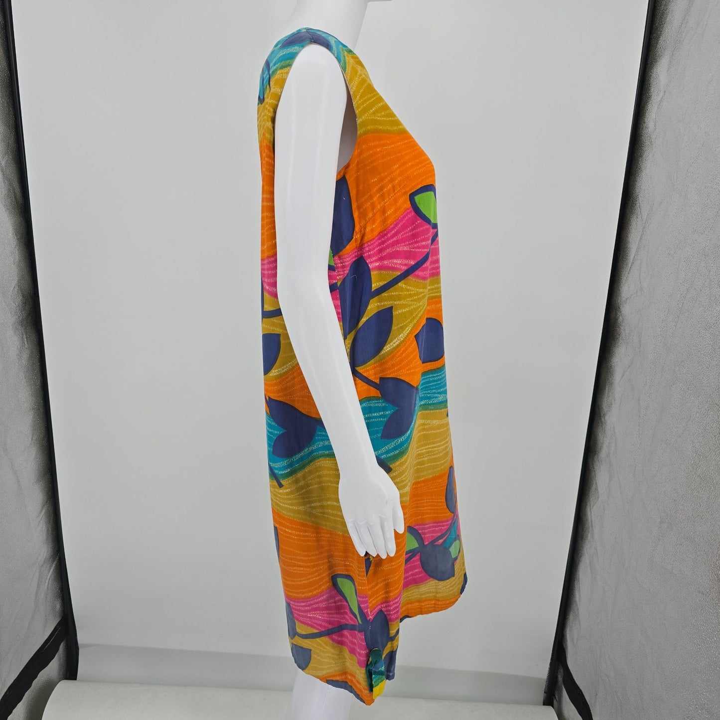 Vintage 1960s Mod Psychedelic Floral Pattern Sleeveless Shift Dress (L) *Flaws