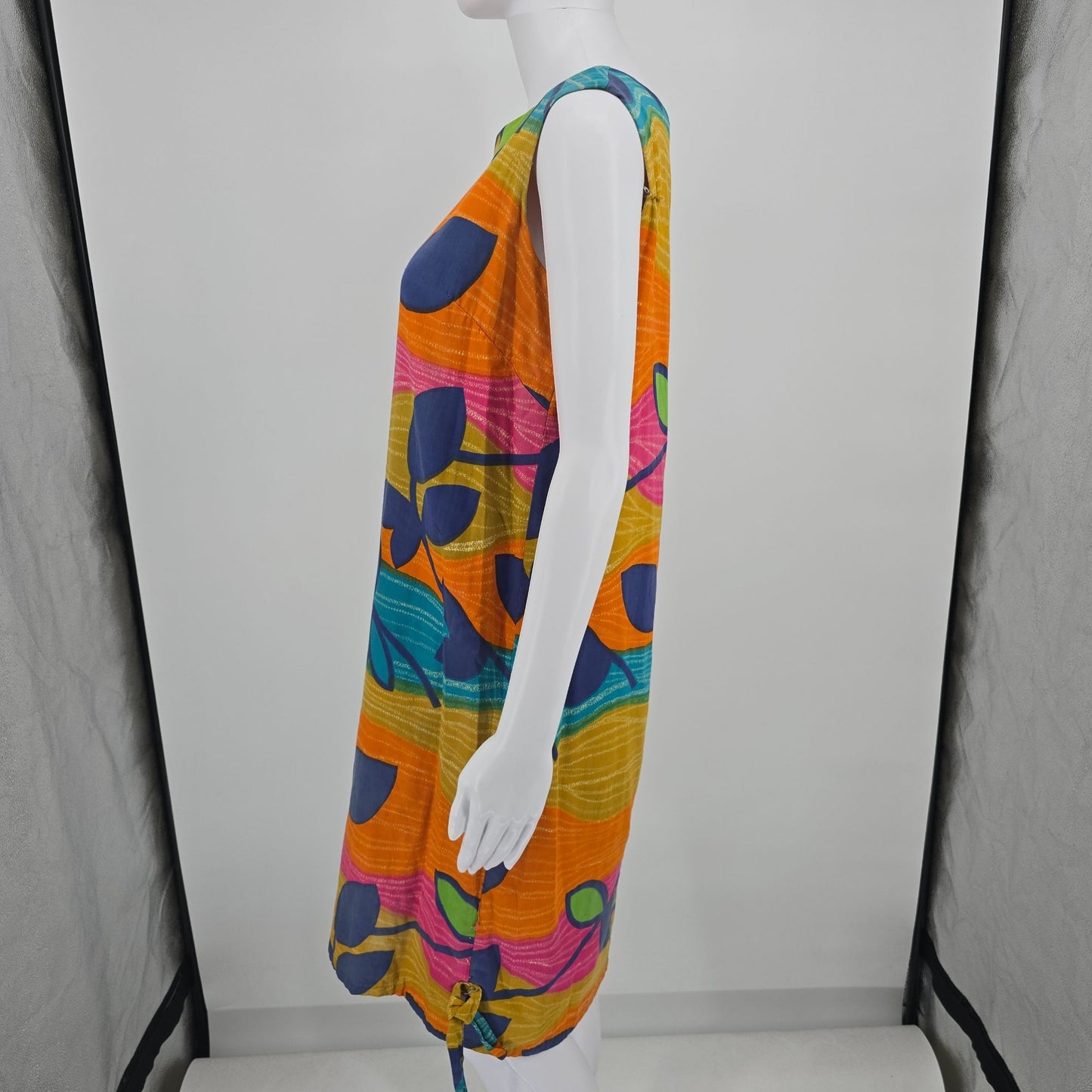 Vintage 1960s Mod Psychedelic Floral Pattern Sleeveless Shift Dress (L) *Flaws