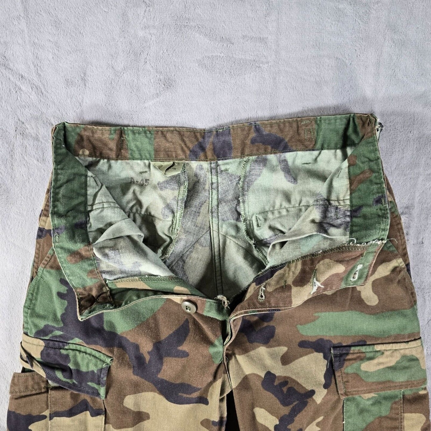 Vintage 1994 U.S. Military Woodland Camouflage Pattern Combat Trousers (30x31)