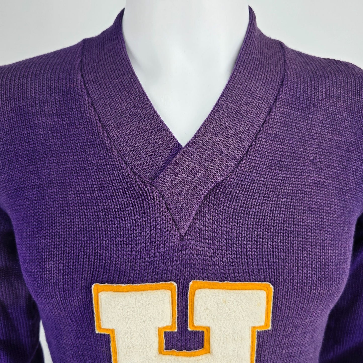 Distressed Vintage 1960s Men's Purple "H" Knit Varsity Letter Sweater (XS)