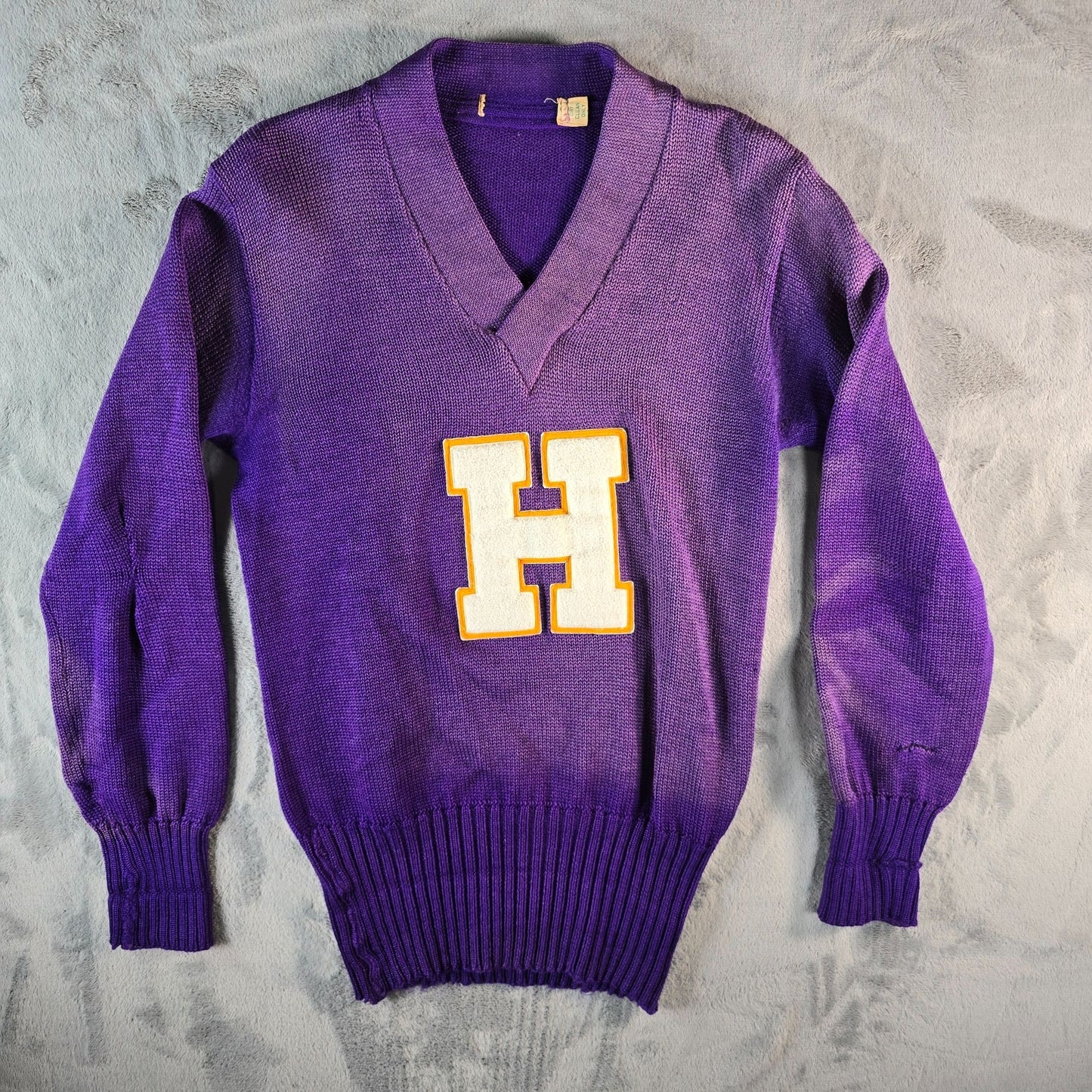 Distressed Vintage 1960s Men's Purple "H" Knit Varsity Letter Sweater (XS)