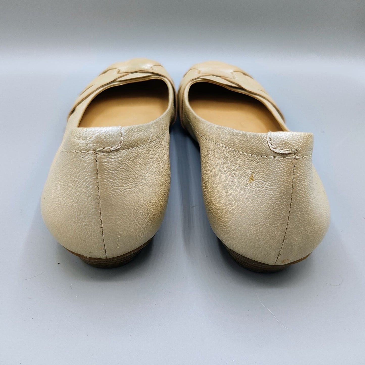 Naturalizer "Maude" Womens Beige Leather N5 Comfort Flats Woven Toe Design (9M)