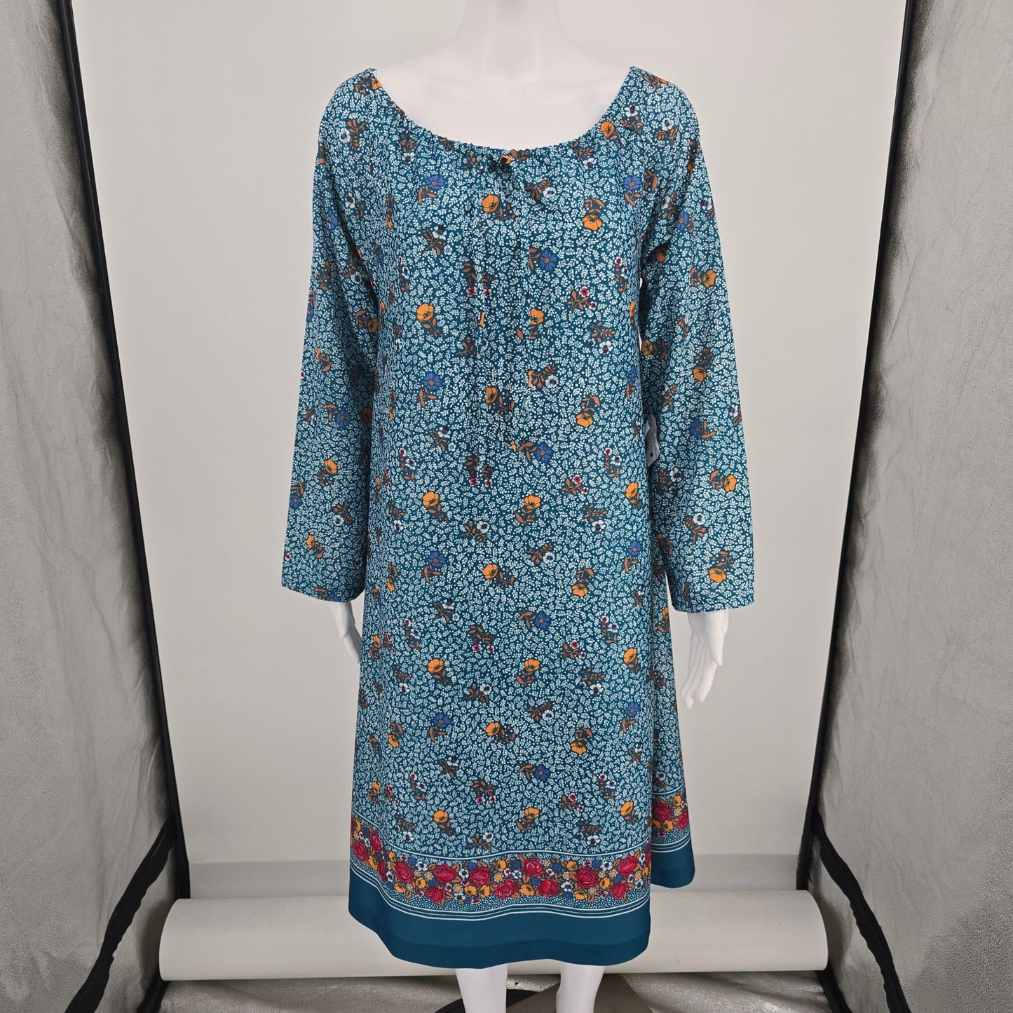 Vintage 1970s Boho Ditsy Floral Print Peasant Style Pullover Tunic Dress (L)