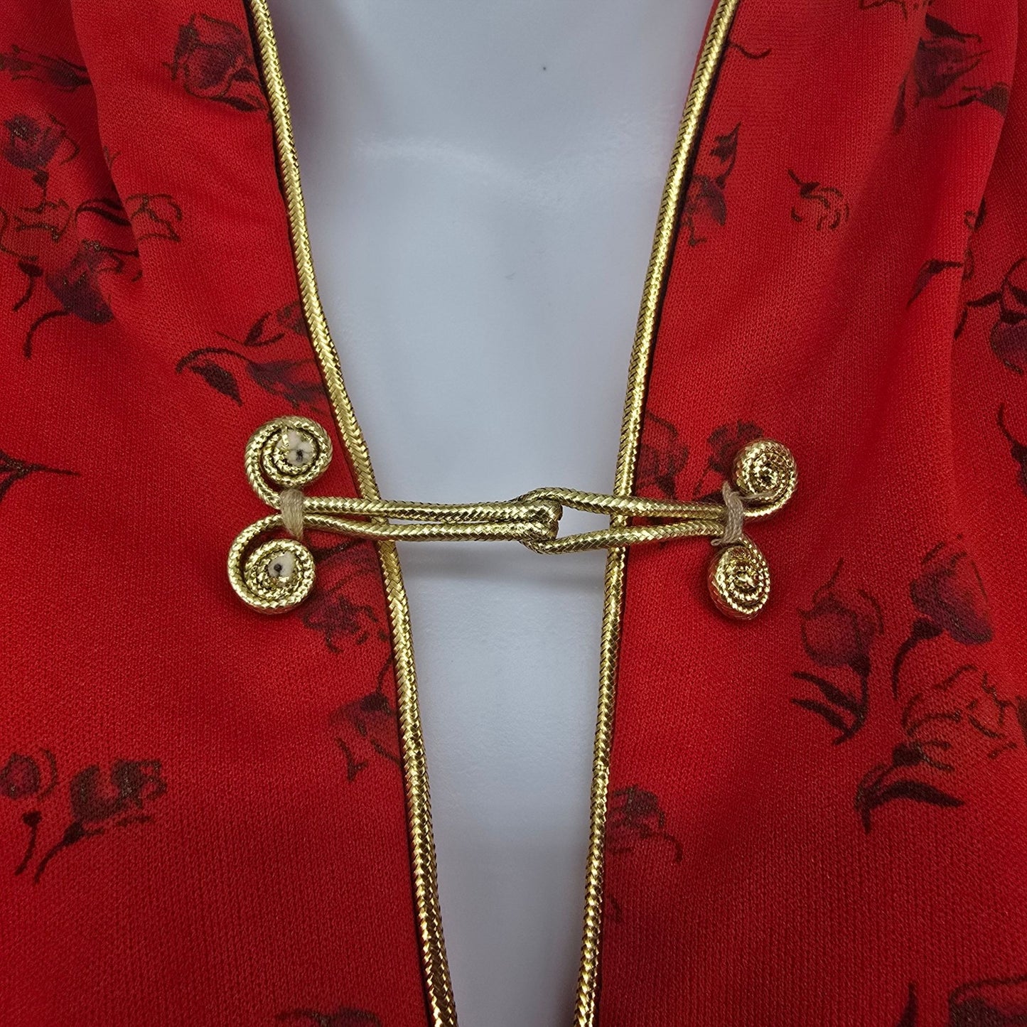 Vintage 1980s Red Ditsy Floral Cheongsam-Inspired Mandarin Collar Day Dress (M)
