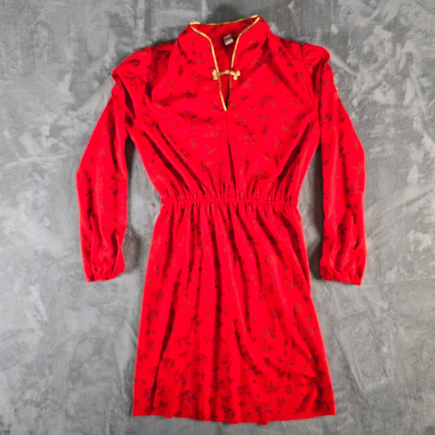Vintage 1980s Red Ditsy Floral Cheongsam-Inspired Mandarin Collar Day Dress (M)