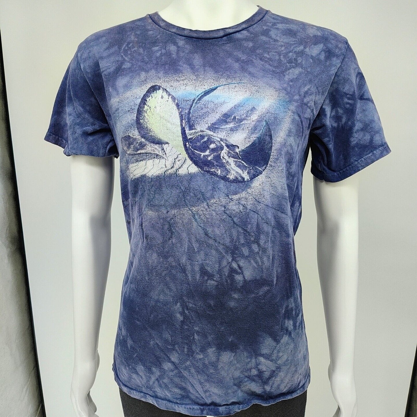 The Mountain Made in USA Austin San Antonio Interactive Aquarium T-Shirt (M)