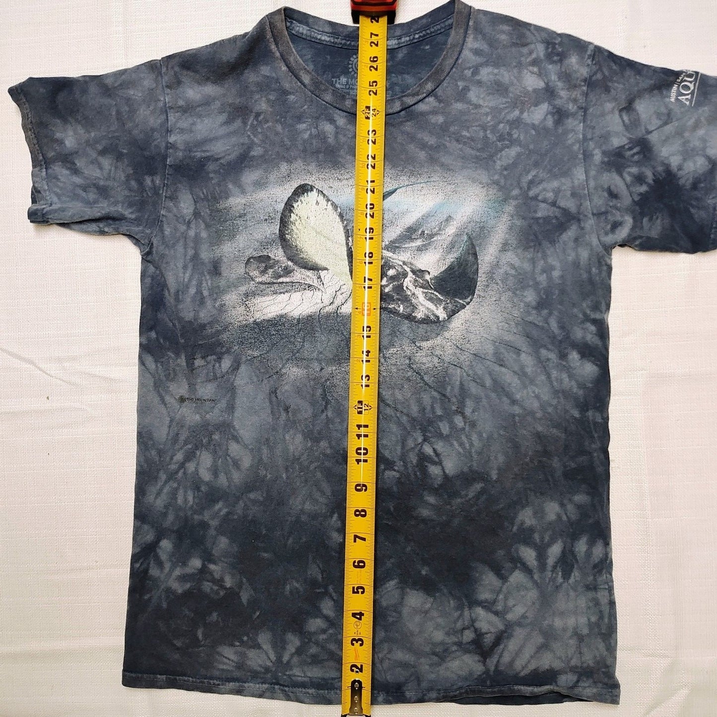 The Mountain Made in USA Austin San Antonio Interactive Aquarium T-Shirt (M)