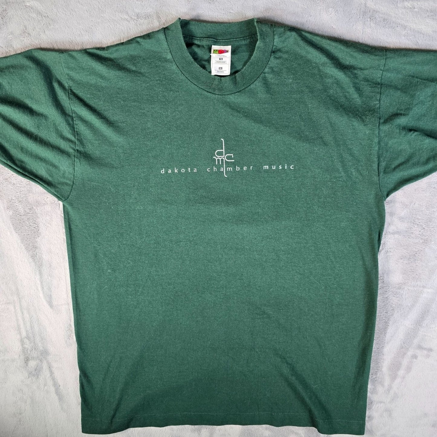 Vintage Y2K/Early 2000s Minot State University Dakota Chamber Music T-Shirt (XL)