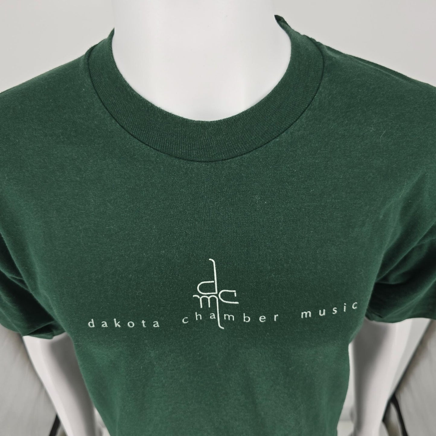 Vintage Y2K/Early 2000s Minot State University Dakota Chamber Music T-Shirt (XL)