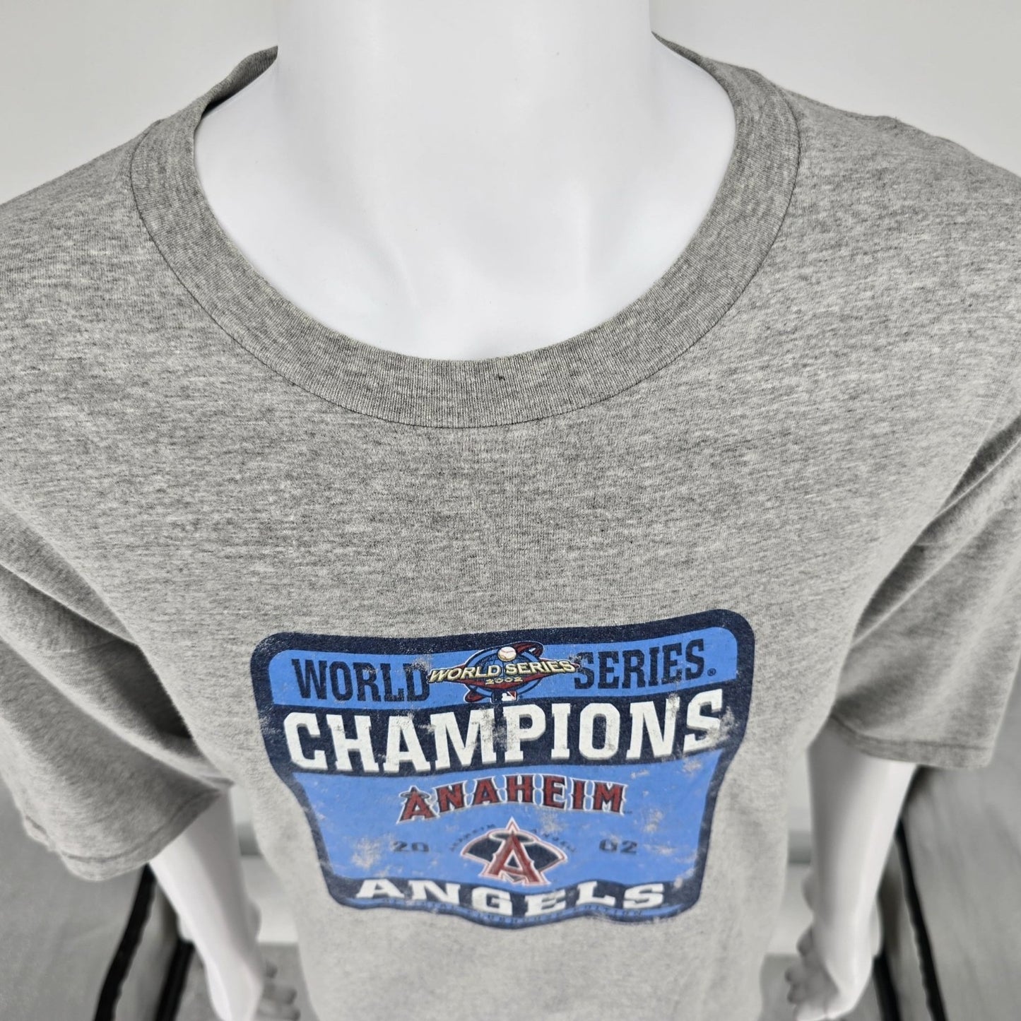 Vintage Y2K Lee Sport Anaheim Angels 2002 World Series Champions T-Shirt (2XL)