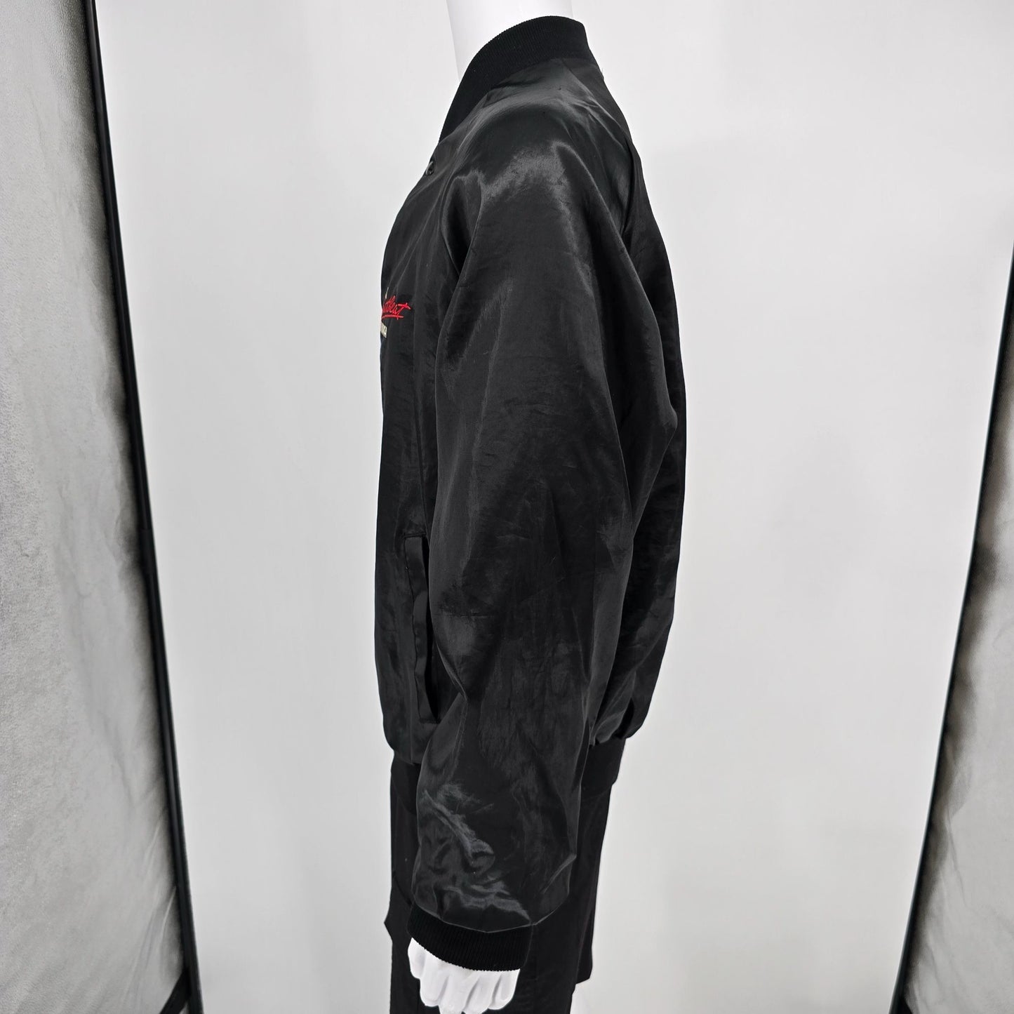 Vintage 1980s Chevrolet "The Heartbeat of America" Nylon Bomber Jacket (L)