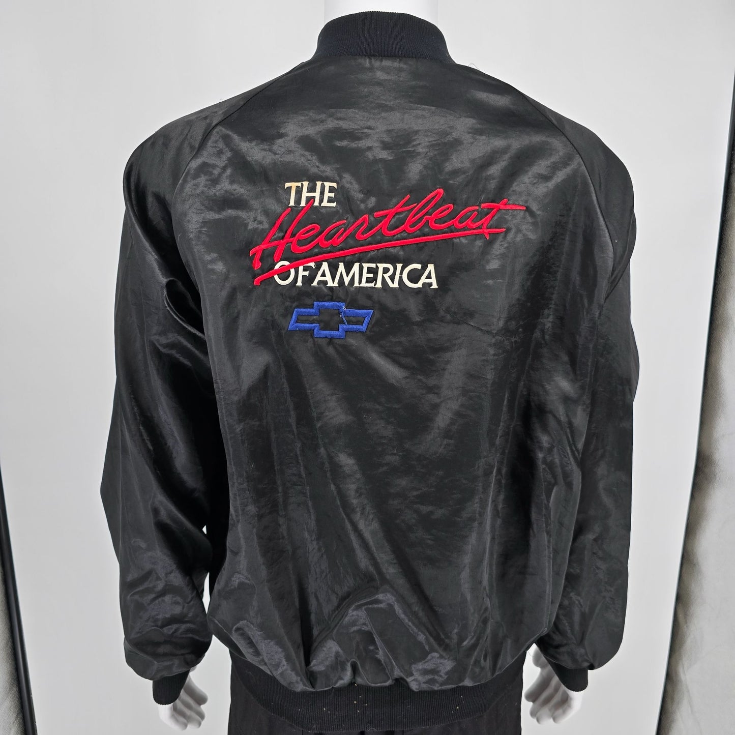 Vintage 1980s Chevrolet "The Heartbeat of America" Nylon Bomber Jacket (L)