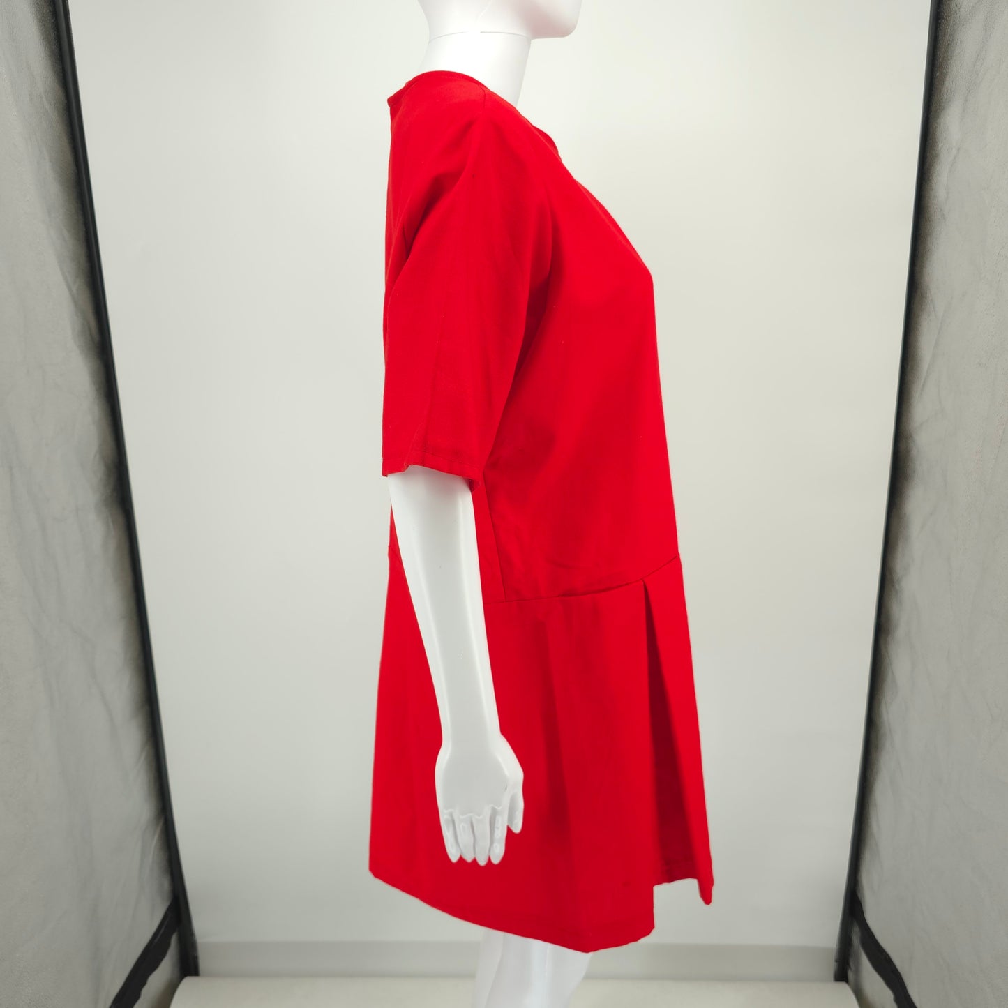 Vintage 1960s Masters Youngstown Ohio Red Drop-Waist A-Line Box Pleat Dress (XL)