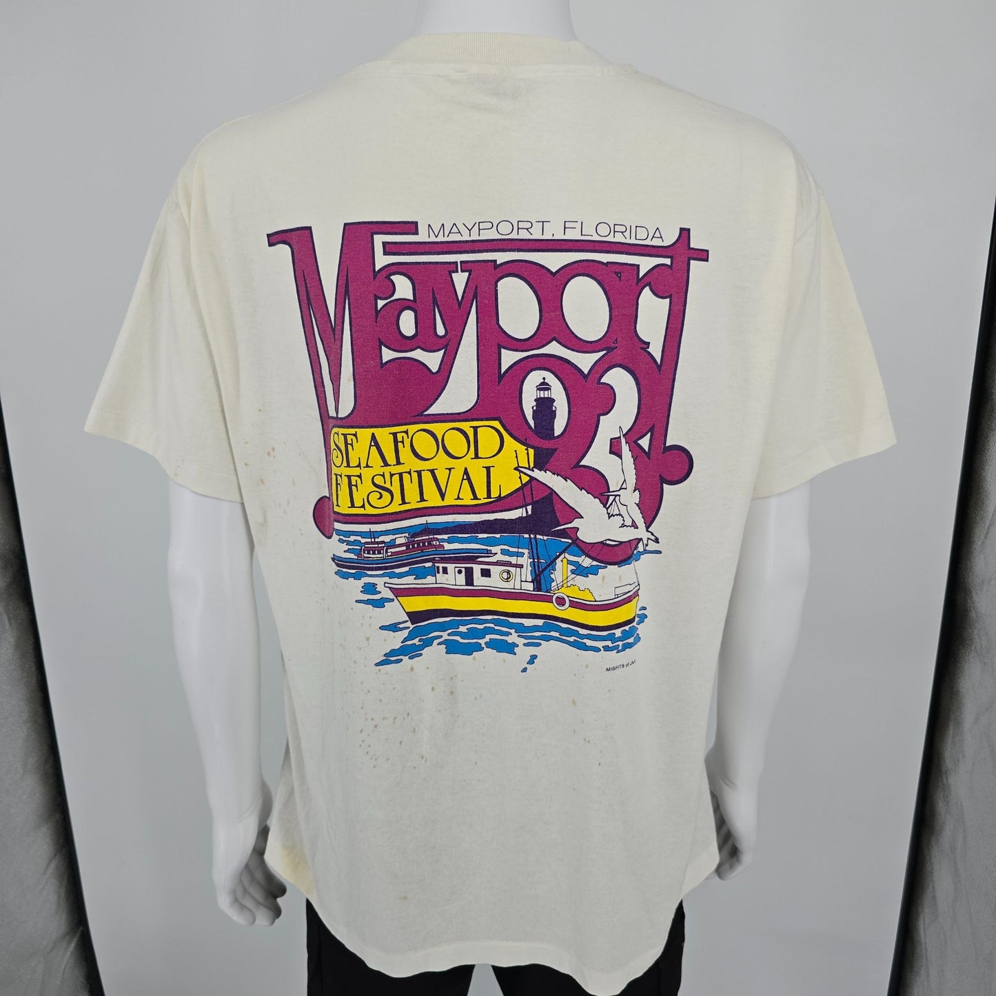 Distressed Vintage 1993 Mayport Seafood Festival Florida Pocket T-Shirt (XL)