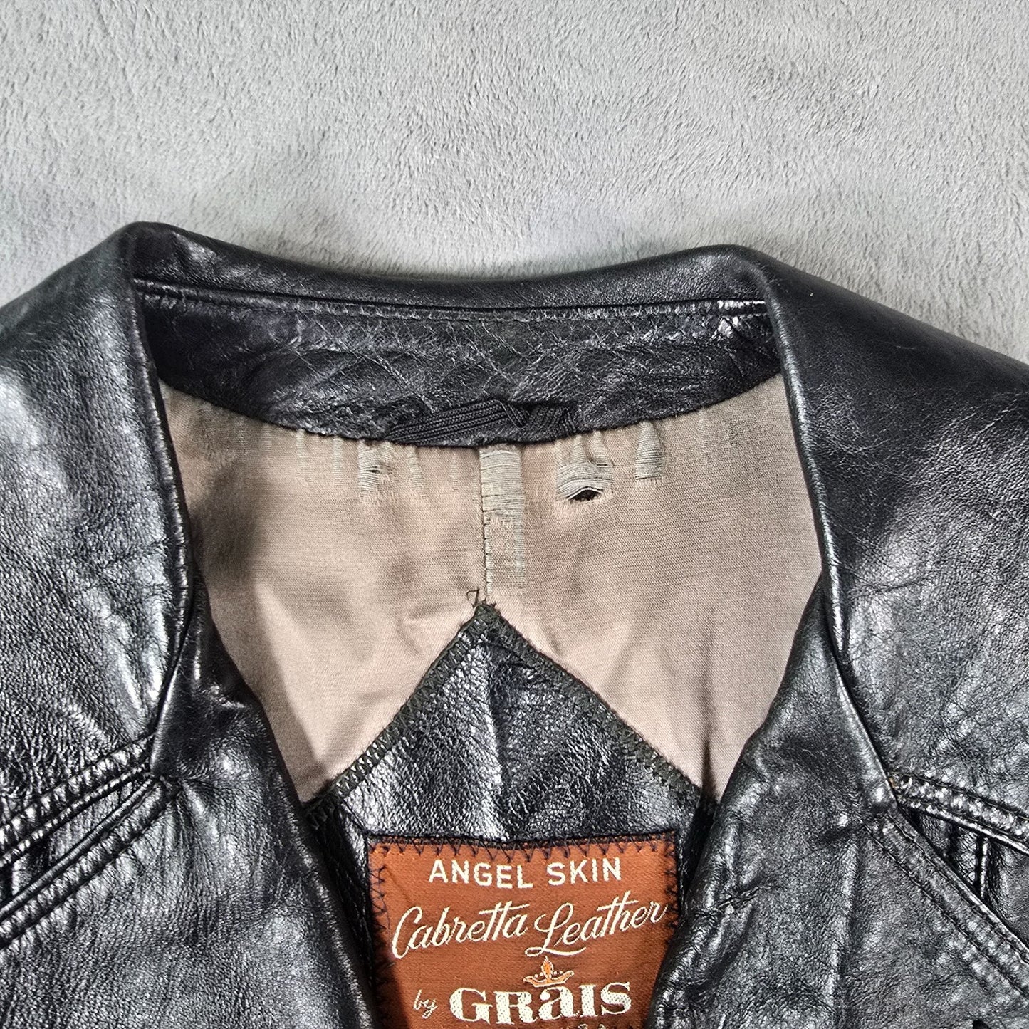 Vintage 1980s Angel Skin Cabretta Leather by Grais Black Car Coat (40R/Medium)