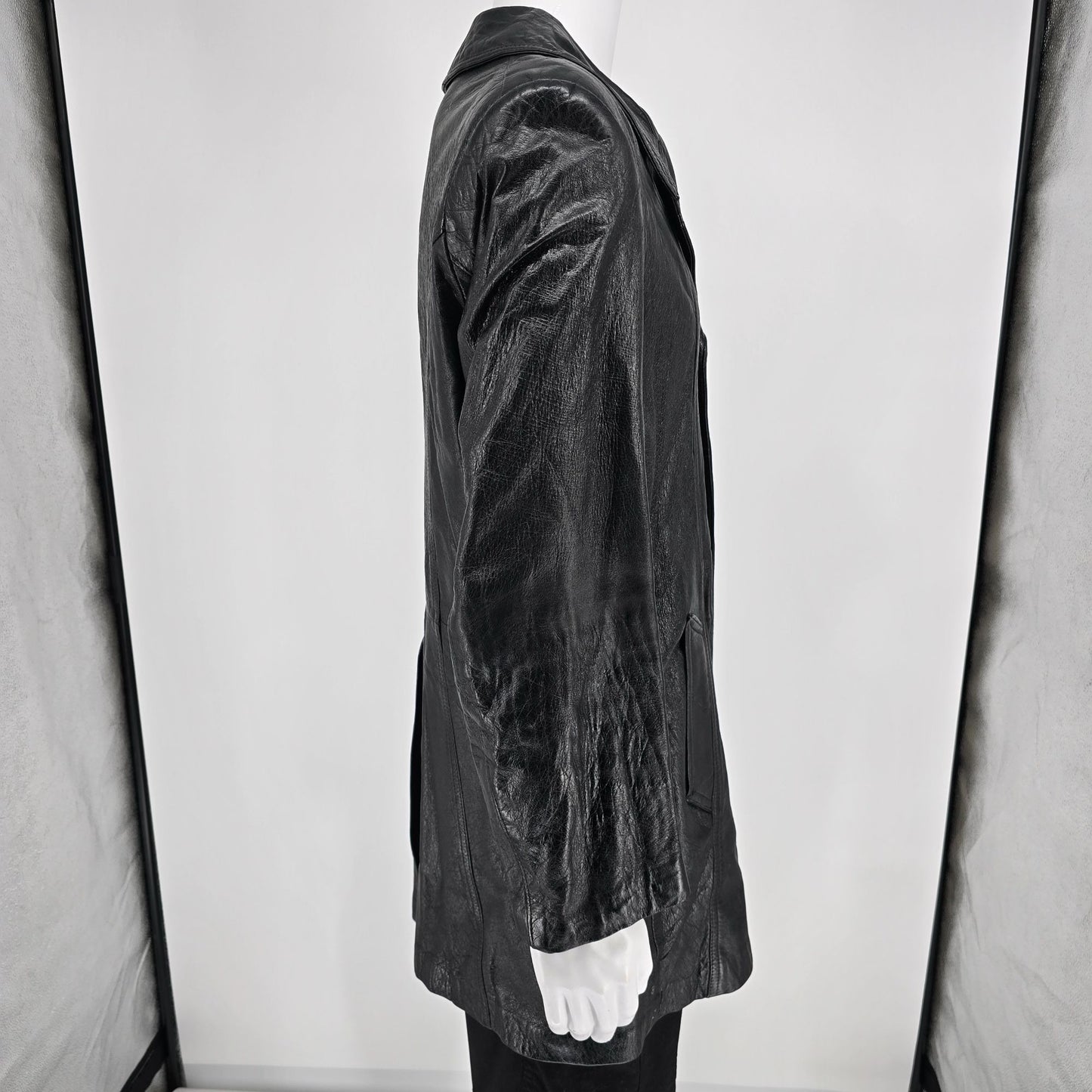 Vintage 1980s Angel Skin Cabretta Leather by Grais Black Car Coat (40R/Medium)