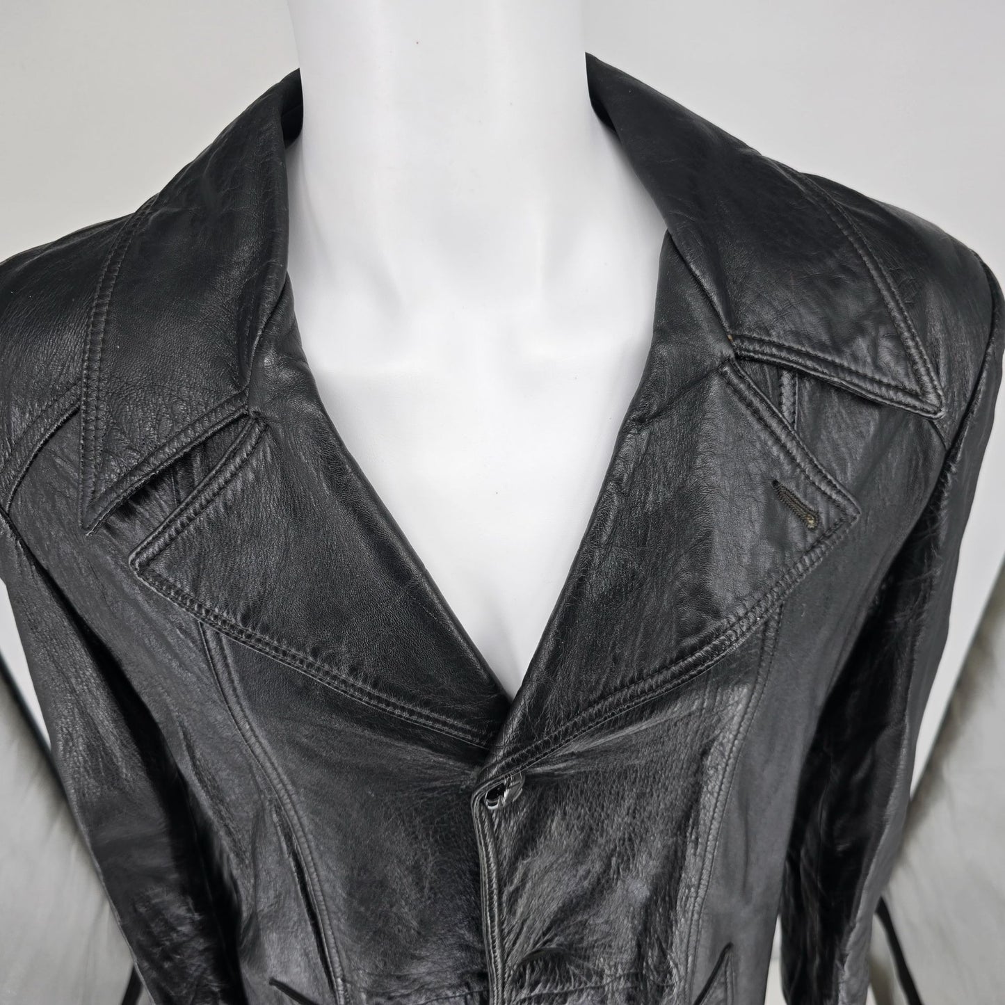 Vintage 1980s Angel Skin Cabretta Leather by Grais Black Car Coat (40R/Medium)