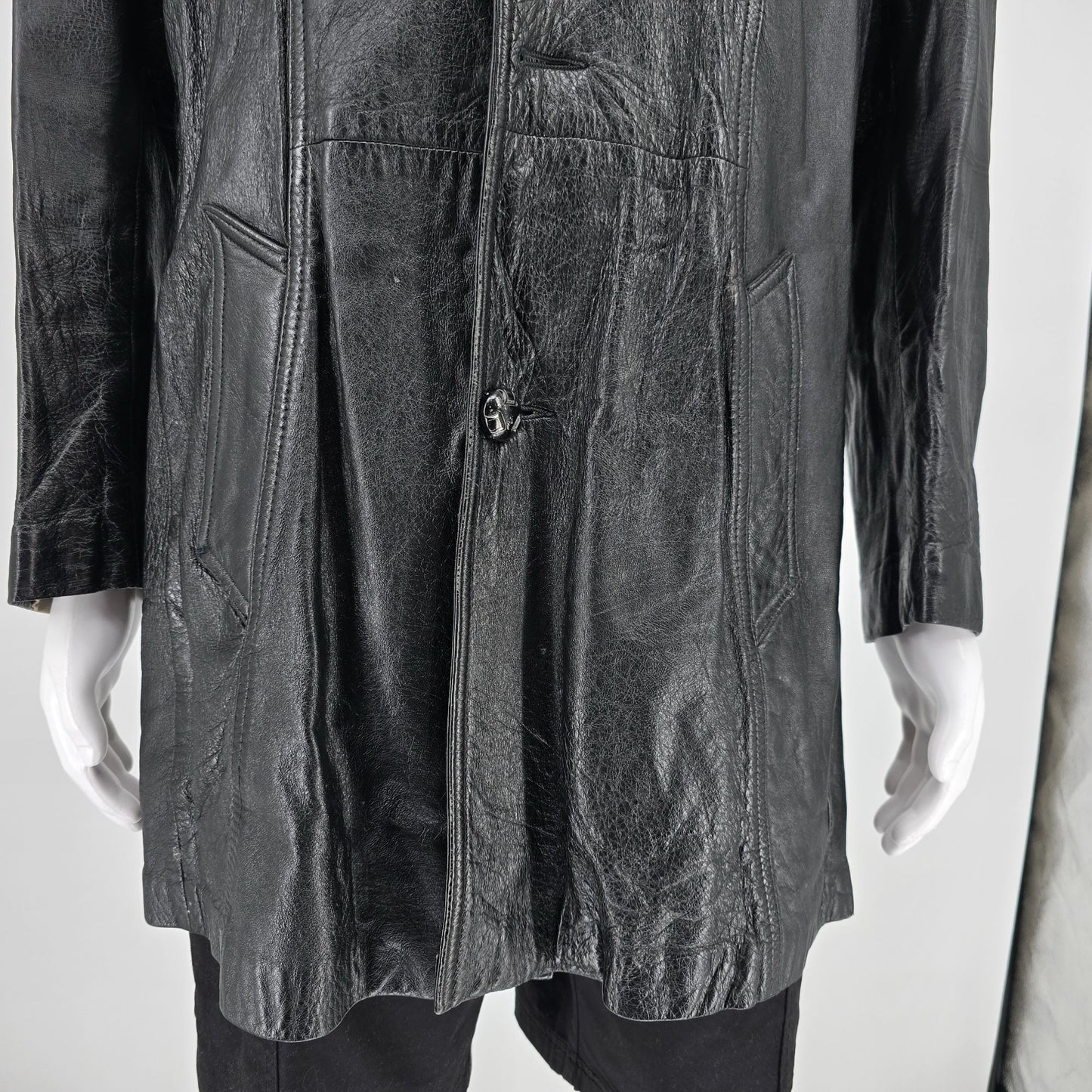 Vintage 1980s Angel Skin Cabretta Leather by Grais Black Car Coat (40R/Medium)