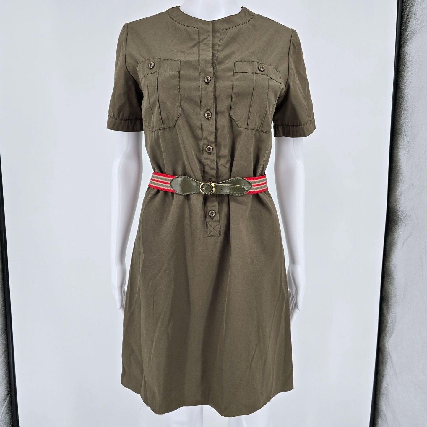 Vintage 1970s Olive Green Short Sleeve Safari Shirt Dress w/ Striped Belt (M/L)