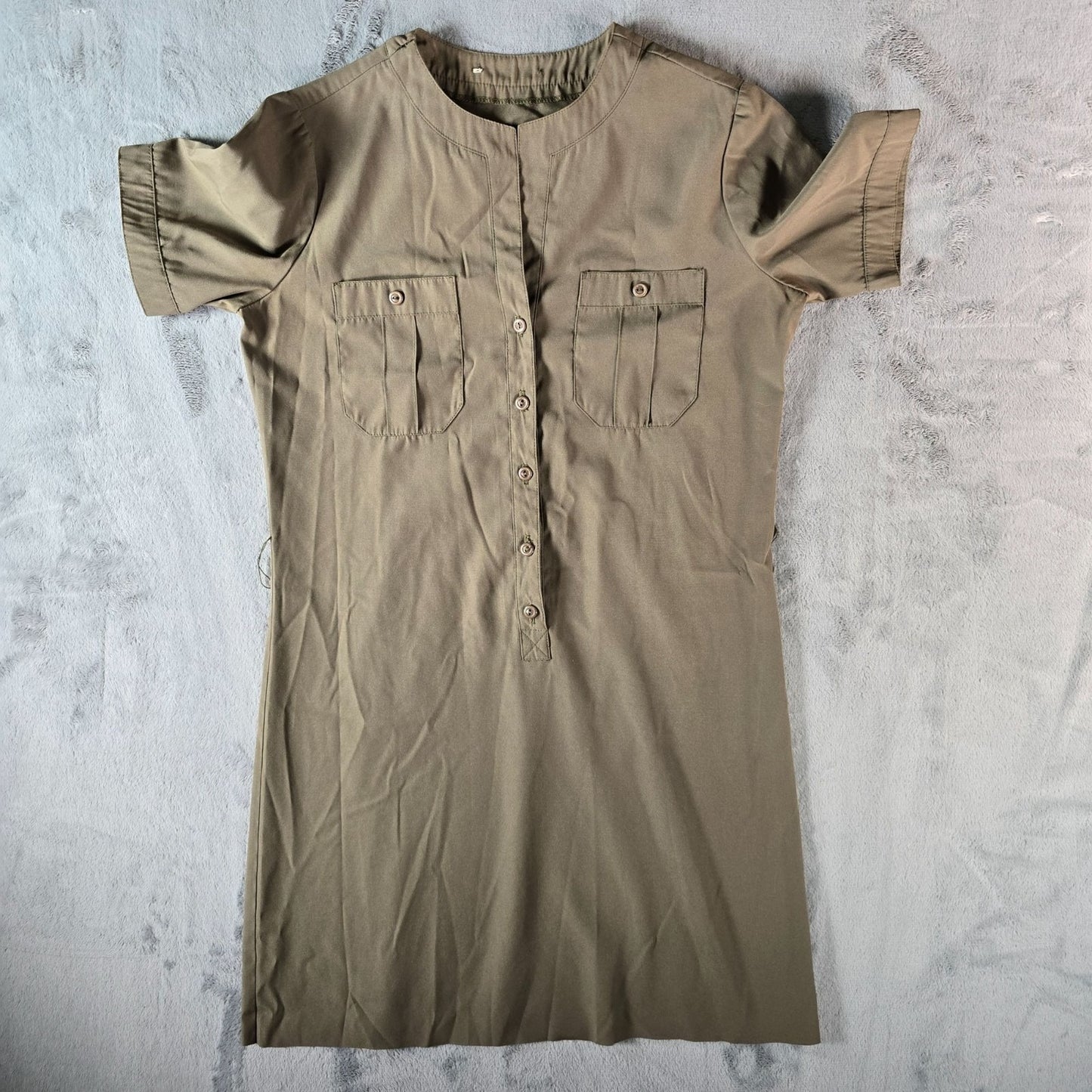 Vintage 1970s Olive Green Short Sleeve Safari Shirt Dress w/ Striped Belt (M/L)