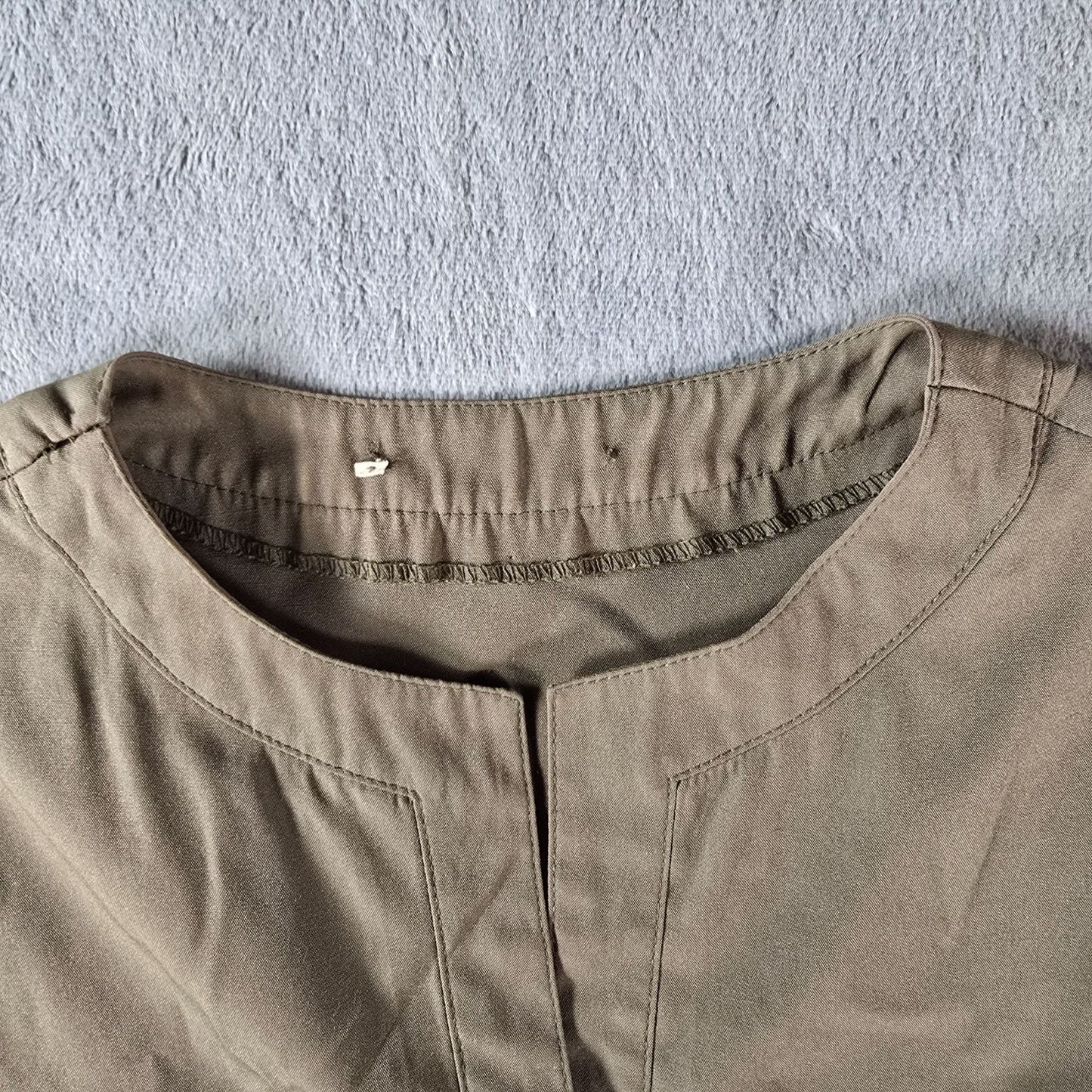 Vintage 1970s Olive Green Short Sleeve Safari Shirt Dress w/ Striped Belt (M/L)