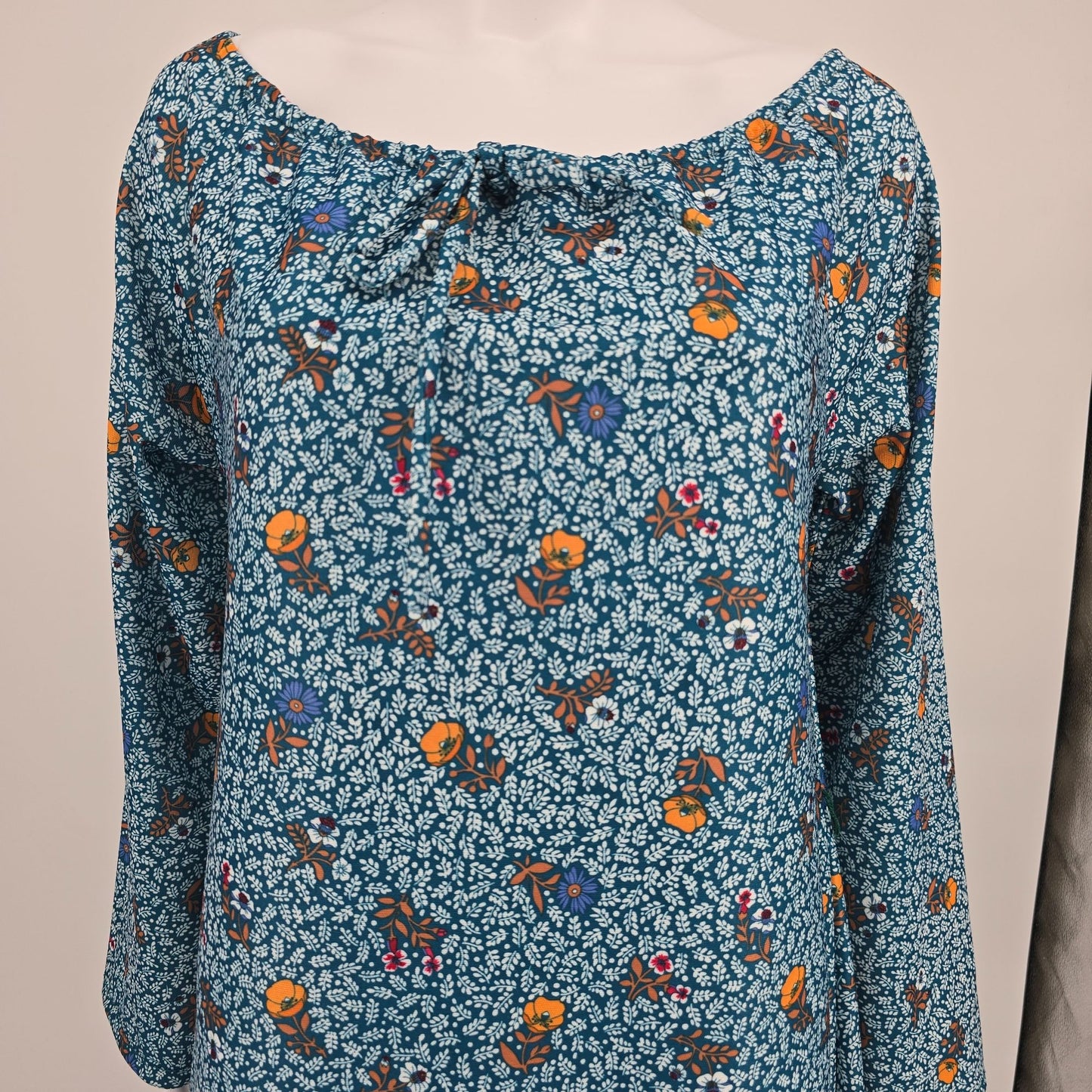 Vintage 1970s Boho Ditsy Floral Print Peasant Style Pullover Tunic Dress (L)