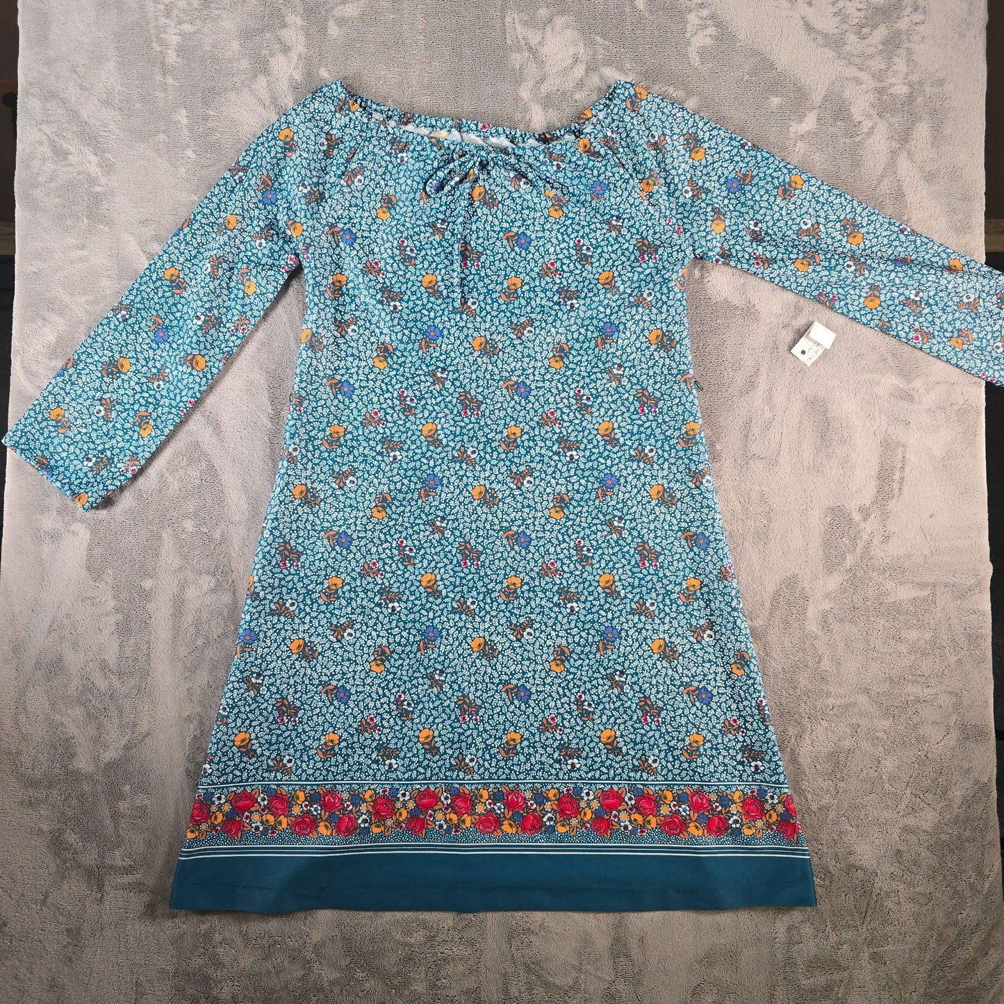 Vintage 1970s Boho Ditsy Floral Print Peasant Style Pullover Tunic Dress (L)