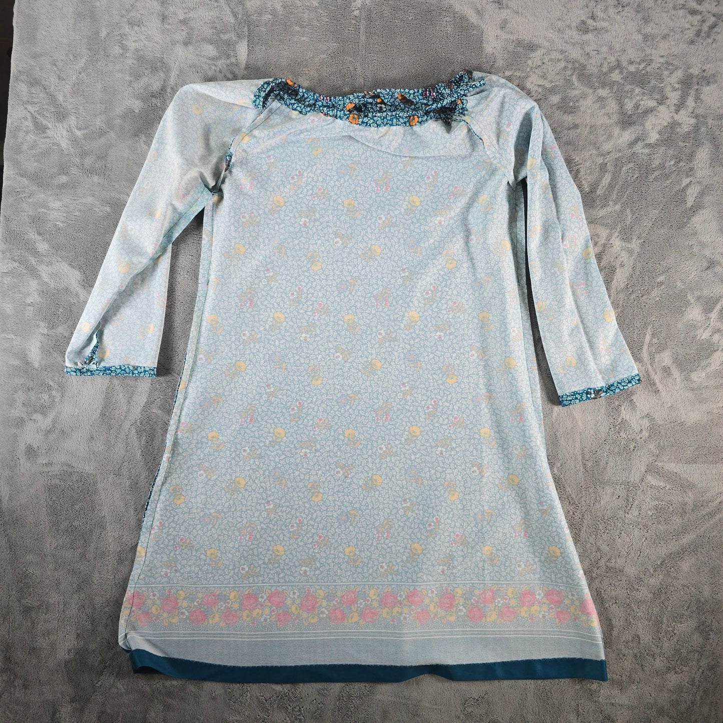 Vintage 1970s Boho Ditsy Floral Print Peasant Style Pullover Tunic Dress (L)