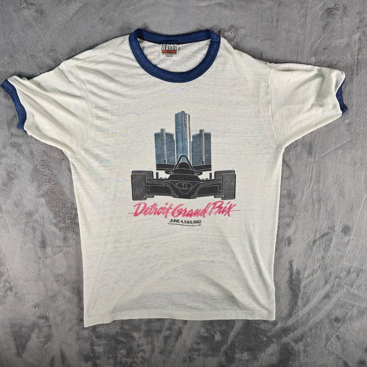 Vintage 1980s Hanes Detroit Grand Prix 1982 Formula One Ringer T-Shirt (M)