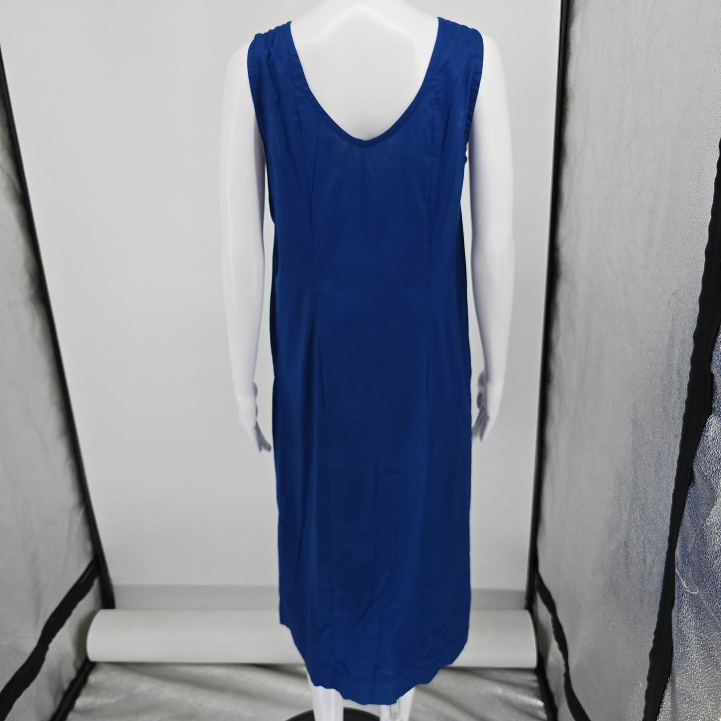 Vintage 1960s Royal Blue Sleeveless Minimalist A-Line Midi Shift Dress (M)