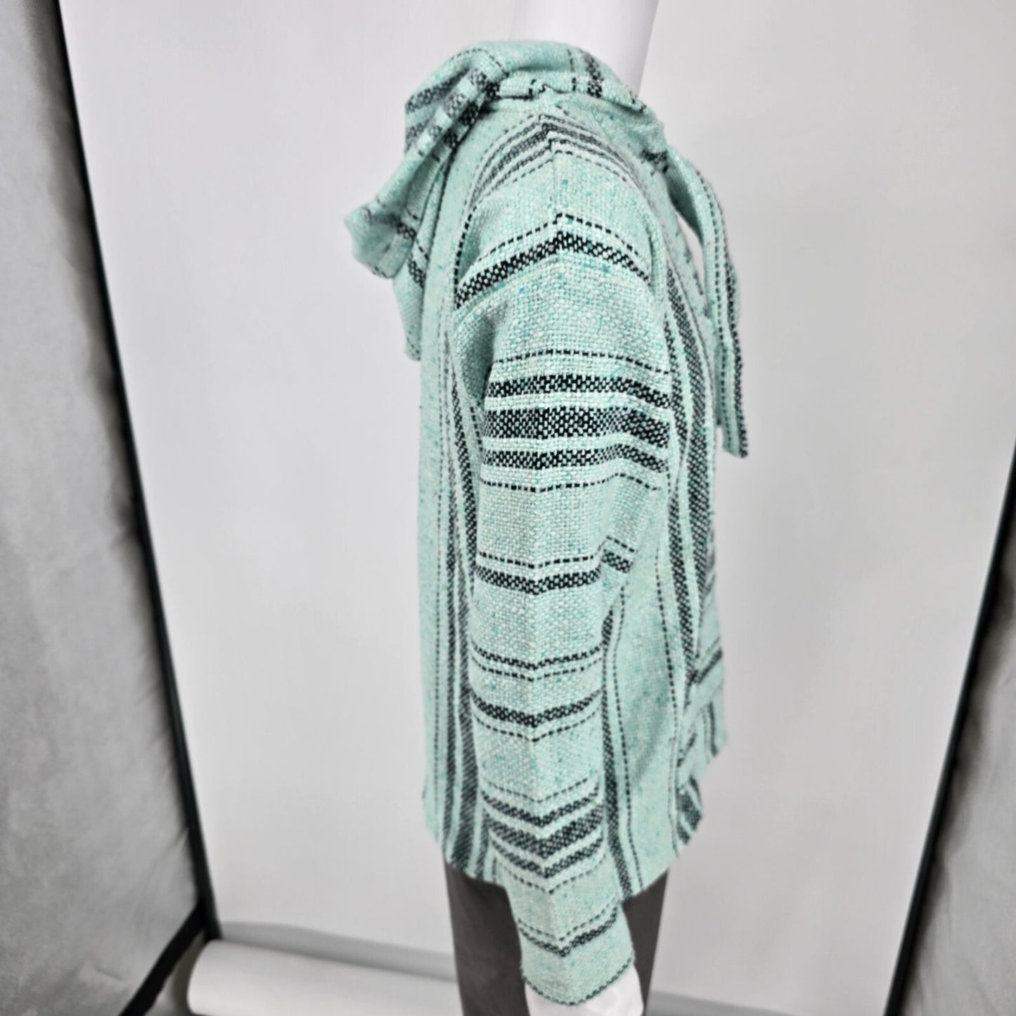 Molina Made in Mexico Mexican Striped Pattern Mint Gren Baja Hoodie Pullover (S)