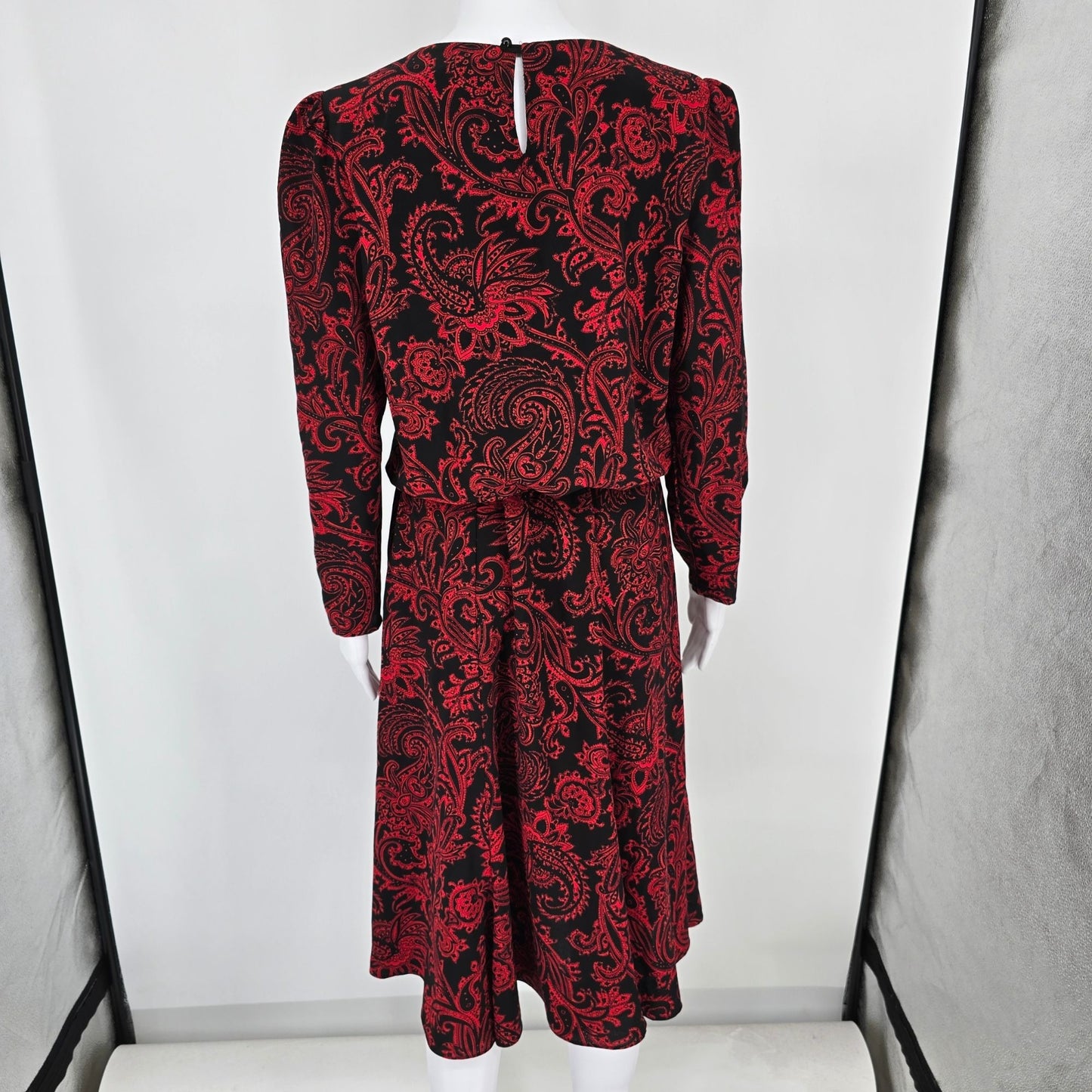 Vintage 1990s Black/Red Paisley Long Sleeve Blouson Midi Dress (Size 10/M)
