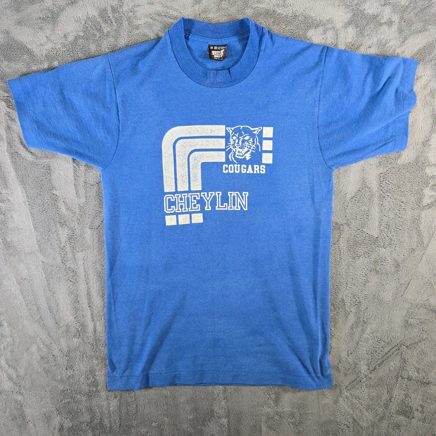 Vintage 1990s Blue Cheylin High School Cougars Bird City Kansas T-Shirt (S)