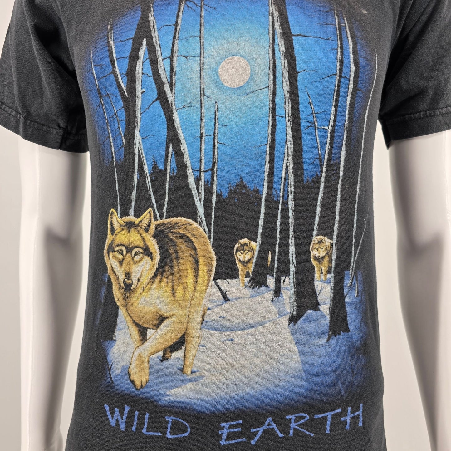 Wild 1990s Human-i-ties "Wild Earth" Moonlit Forest Wolf Graphic T-Shirt (S)