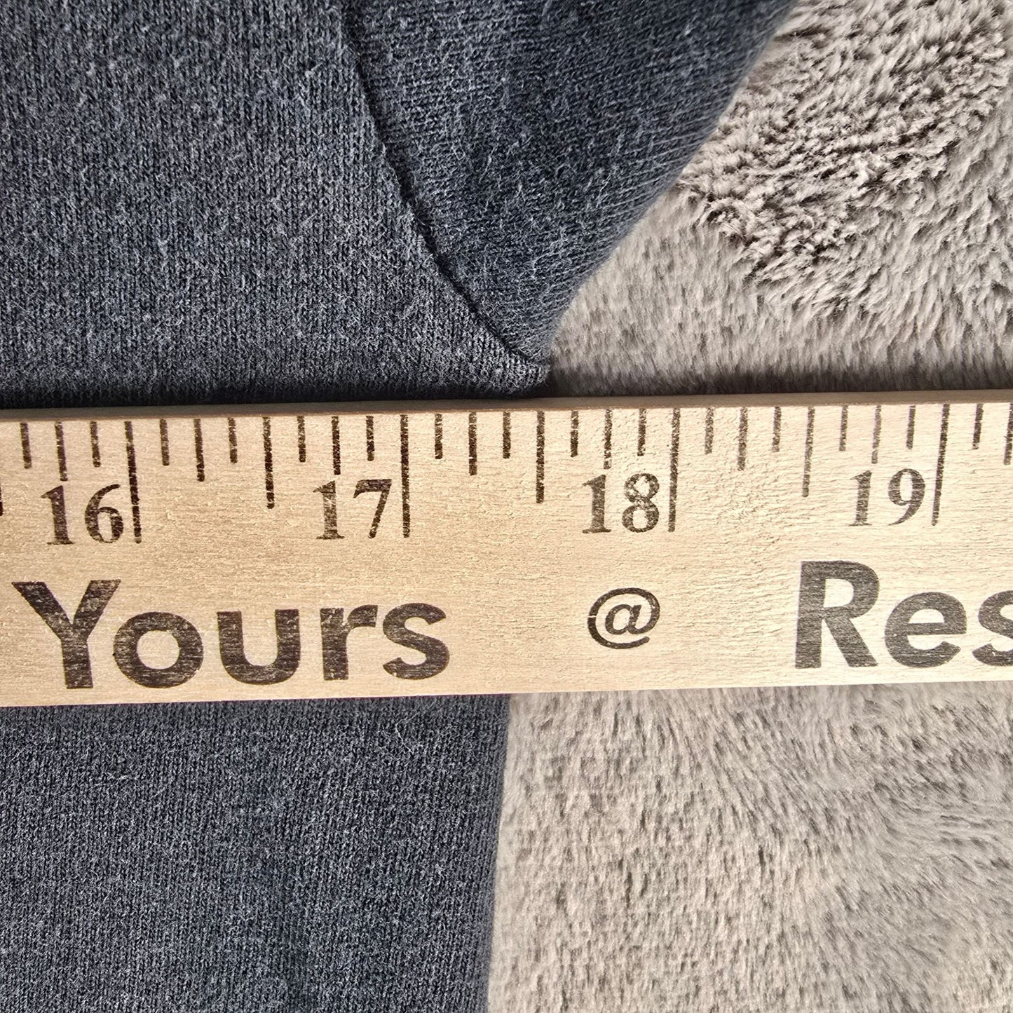 Wild 1990s Human-i-ties "Wild Earth" Moonlit Forest Wolf Graphic T-Shirt (S)