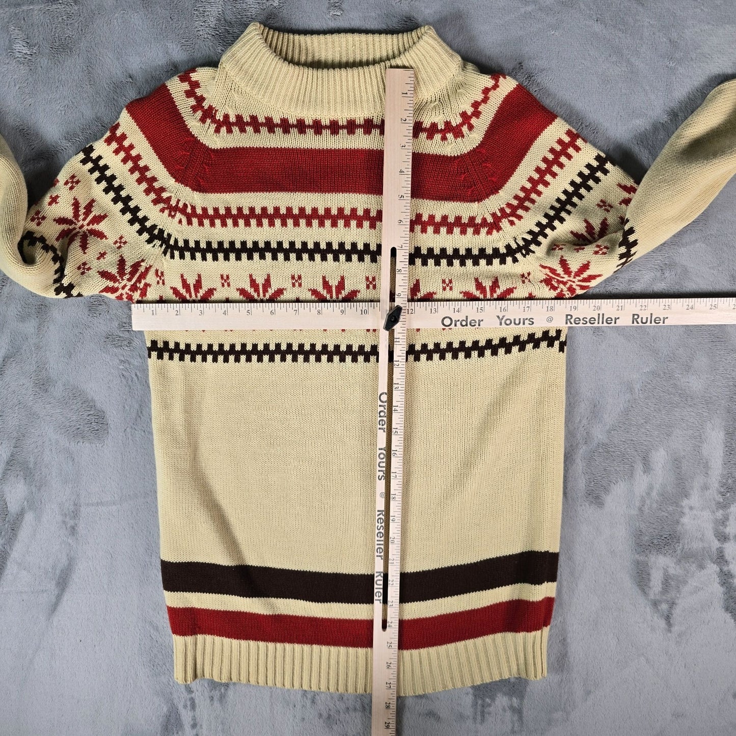 Vintage 1970s Kmart Cream/Red/Brown Nordic Style Acrylic Snowflake Sweater (S/M)