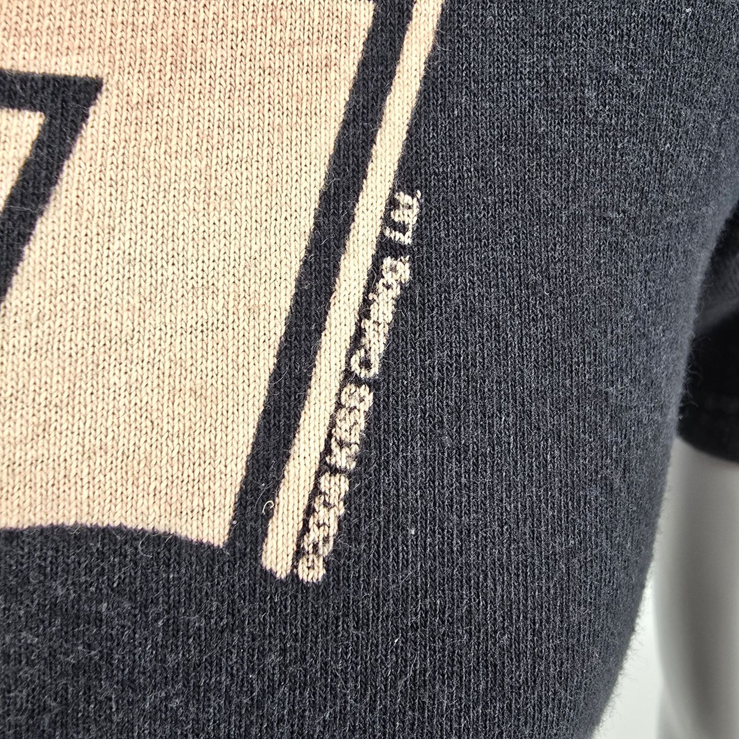 Heavily Worn 2000s Jerzees Heavyweight Cotton Black Kiss Band T-Shirt (S)