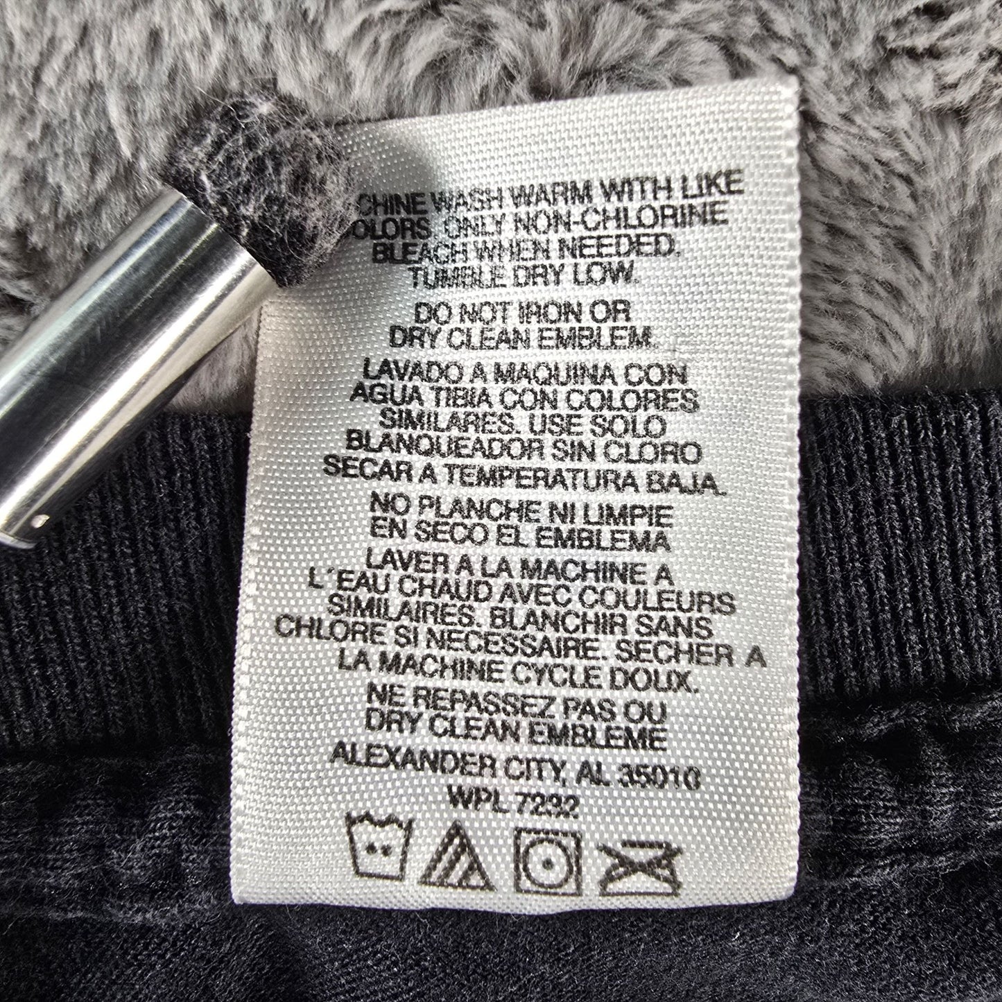 Heavily Worn 2000s Jerzees Heavyweight Cotton Black Kiss Band T-Shirt (S)