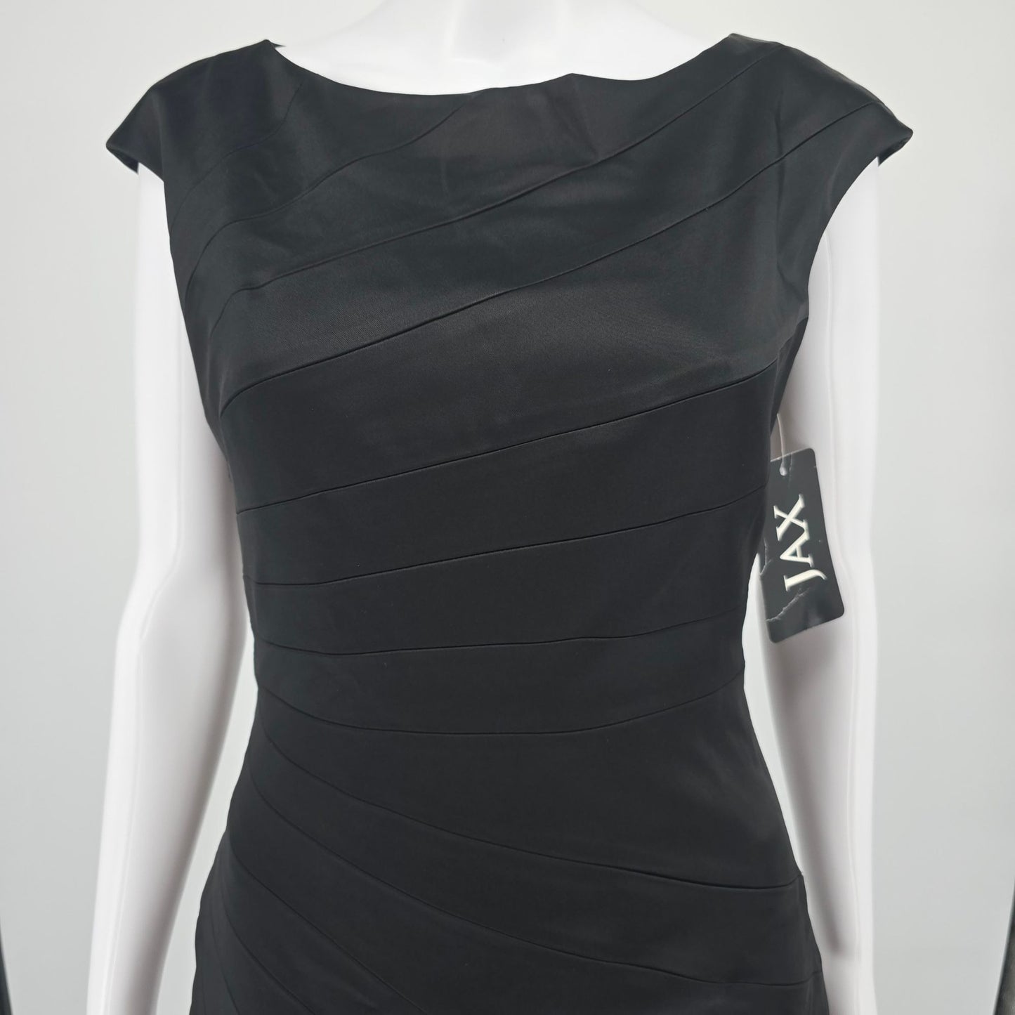 NWT 2010s Jax Black Satin Shutter Pleat Sheath Cocktail Dress (Size 6/Small)