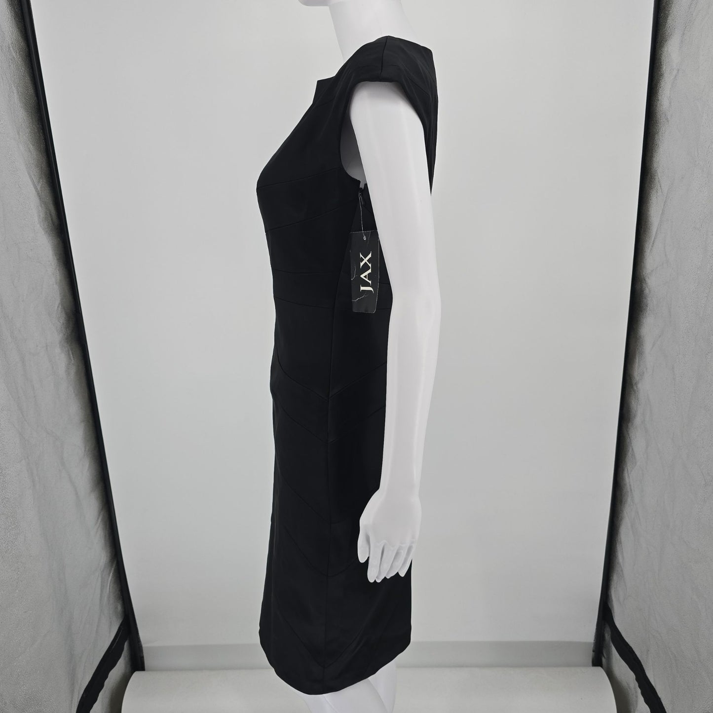 NWT 2010s Jax Black Satin Shutter Pleat Sheath Cocktail Dress (Size 6/Small)