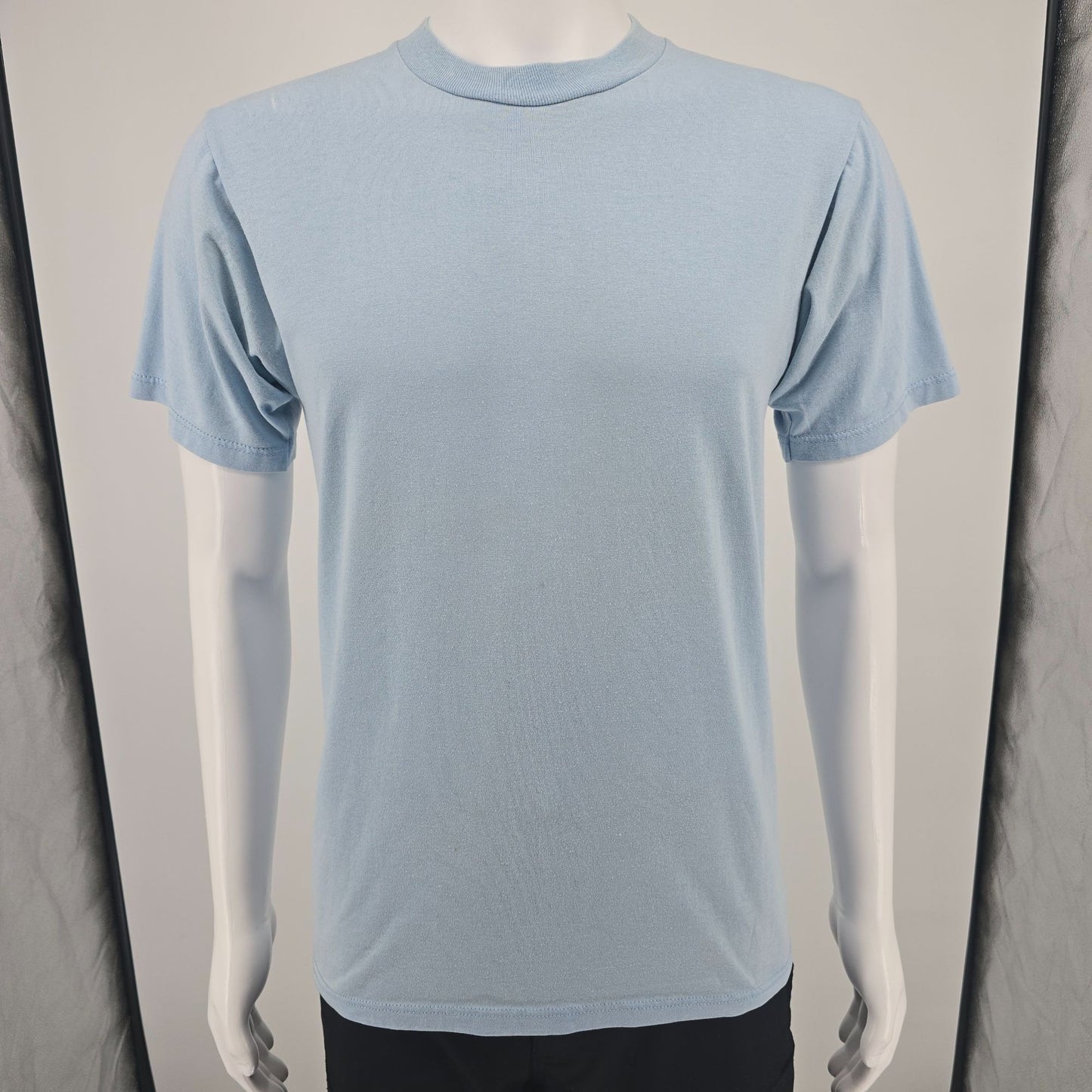 Vintage 1990s Jerzees 50/50 Heavyweight Light Blue/Pale Blue Blank T-Shirt (M)